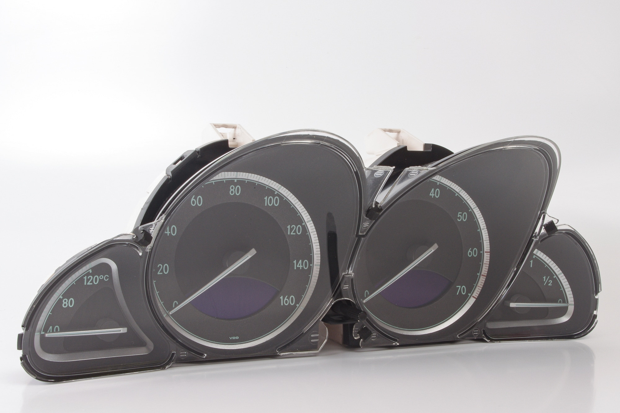 Mercedes 2305402011 Instrument Cluster | R230 SL