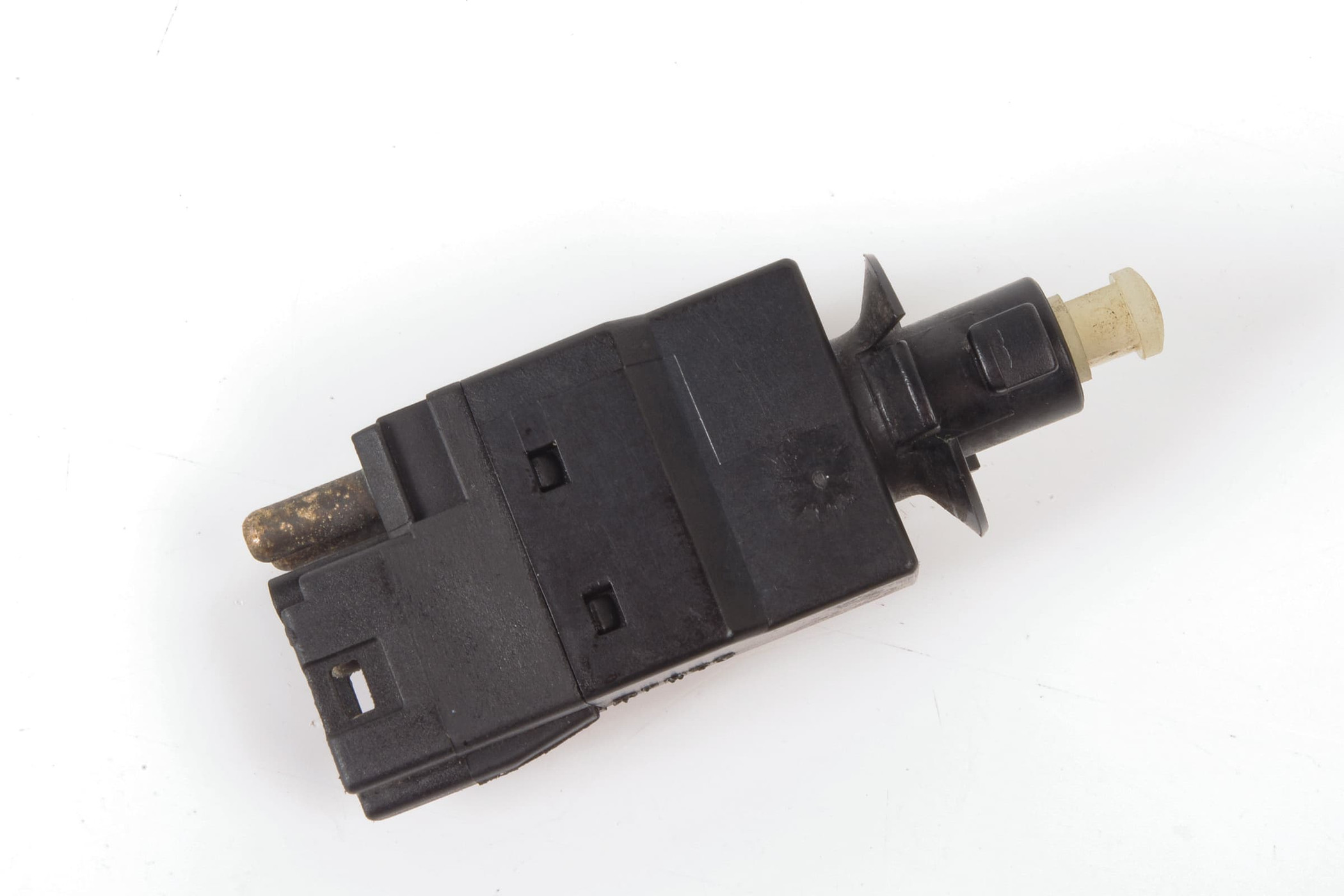 Mercedes 0015450109 Brake Light Switch (a) | R129 SL W124 W210 E W140 S R170...