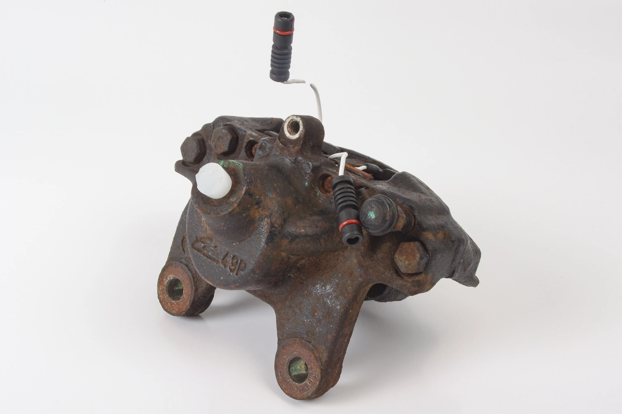 Mercedes 0014203683 Brake Caliper x2 - Rear Right (a) | R129 SL W202 C C208...