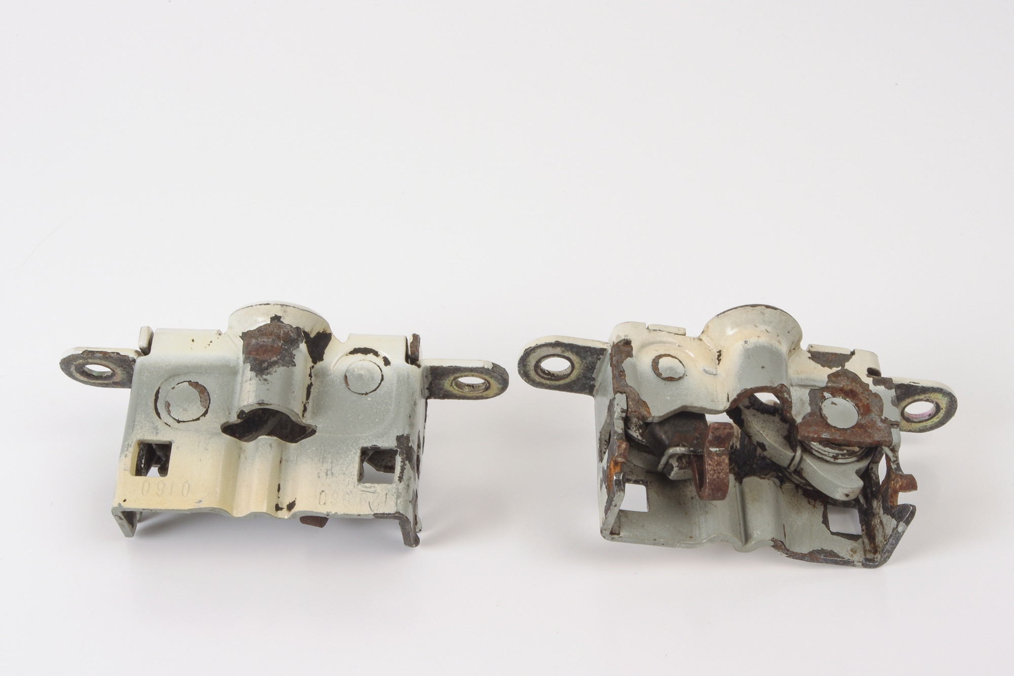 Mercedes 2028800160 Bonnet Catch x2 | R129 SL W140 S R170 SLK W202 C W638 V