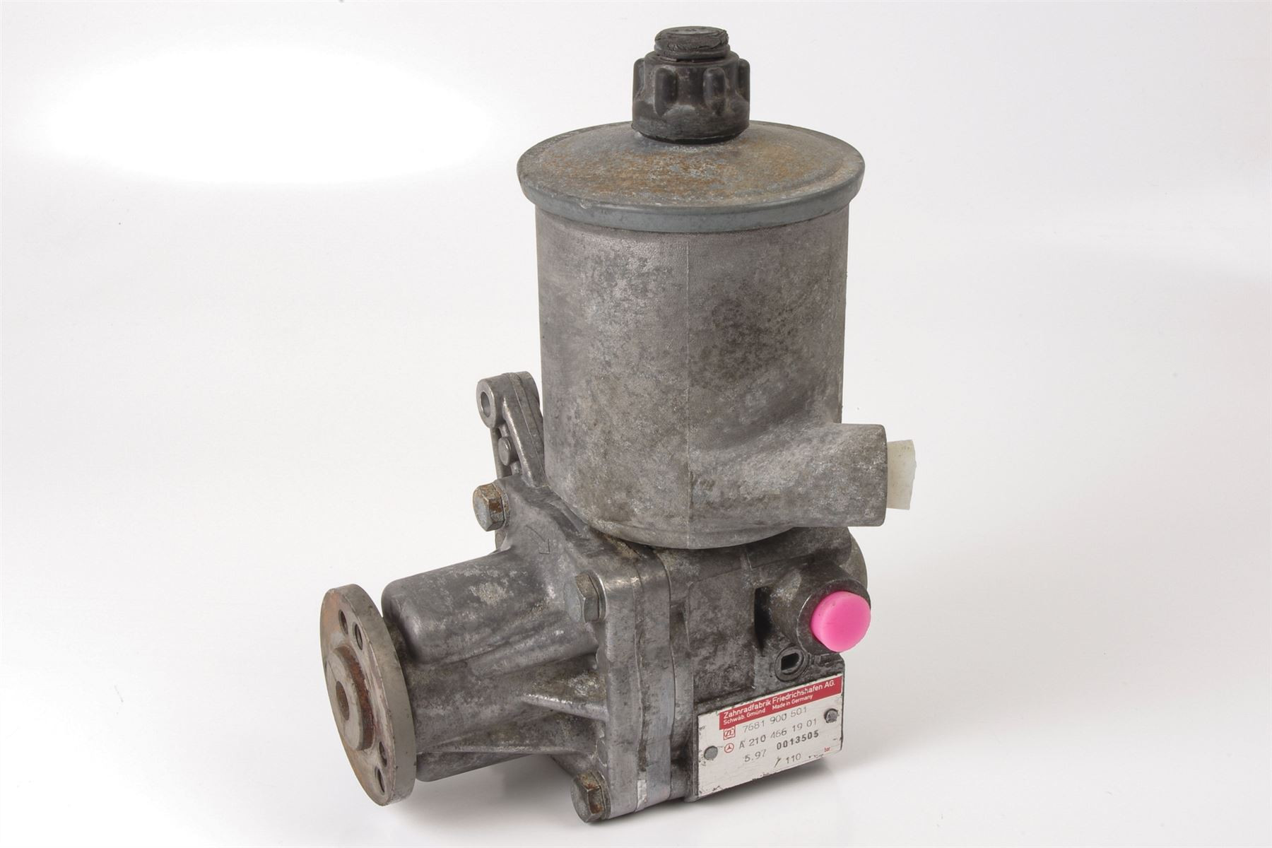 Mercedes 2104661901 Power Steering Pump | R129 SL W124 E W202 C