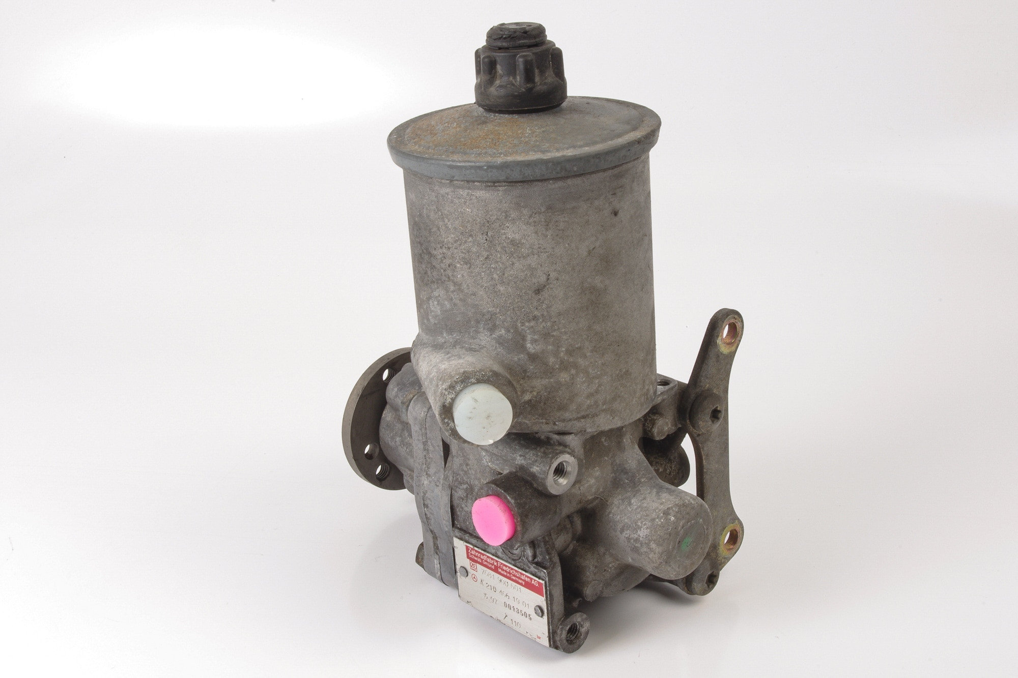 Mercedes 2104661901 Power Steering Pump | W124 E R129 SL W202 C