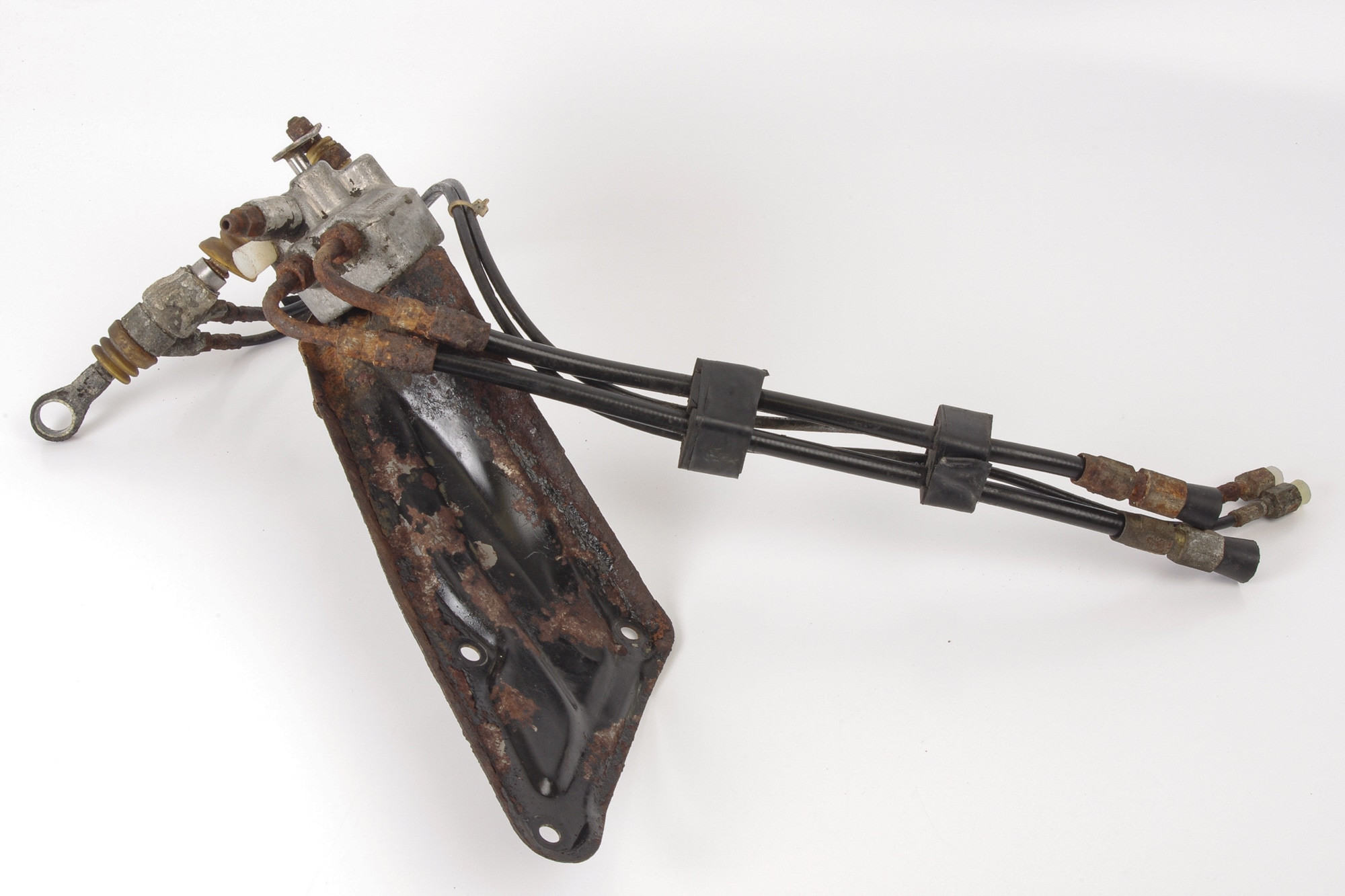 Mercedes 1243280031 Level Control Valve - Rear | R129 SL W124 W210 E W126...