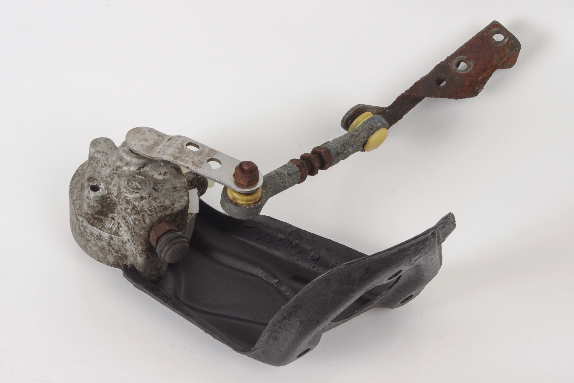Mercedes 1243280031 Level Control Valve - Rear | W124 W210 E W126 W140 S R129...