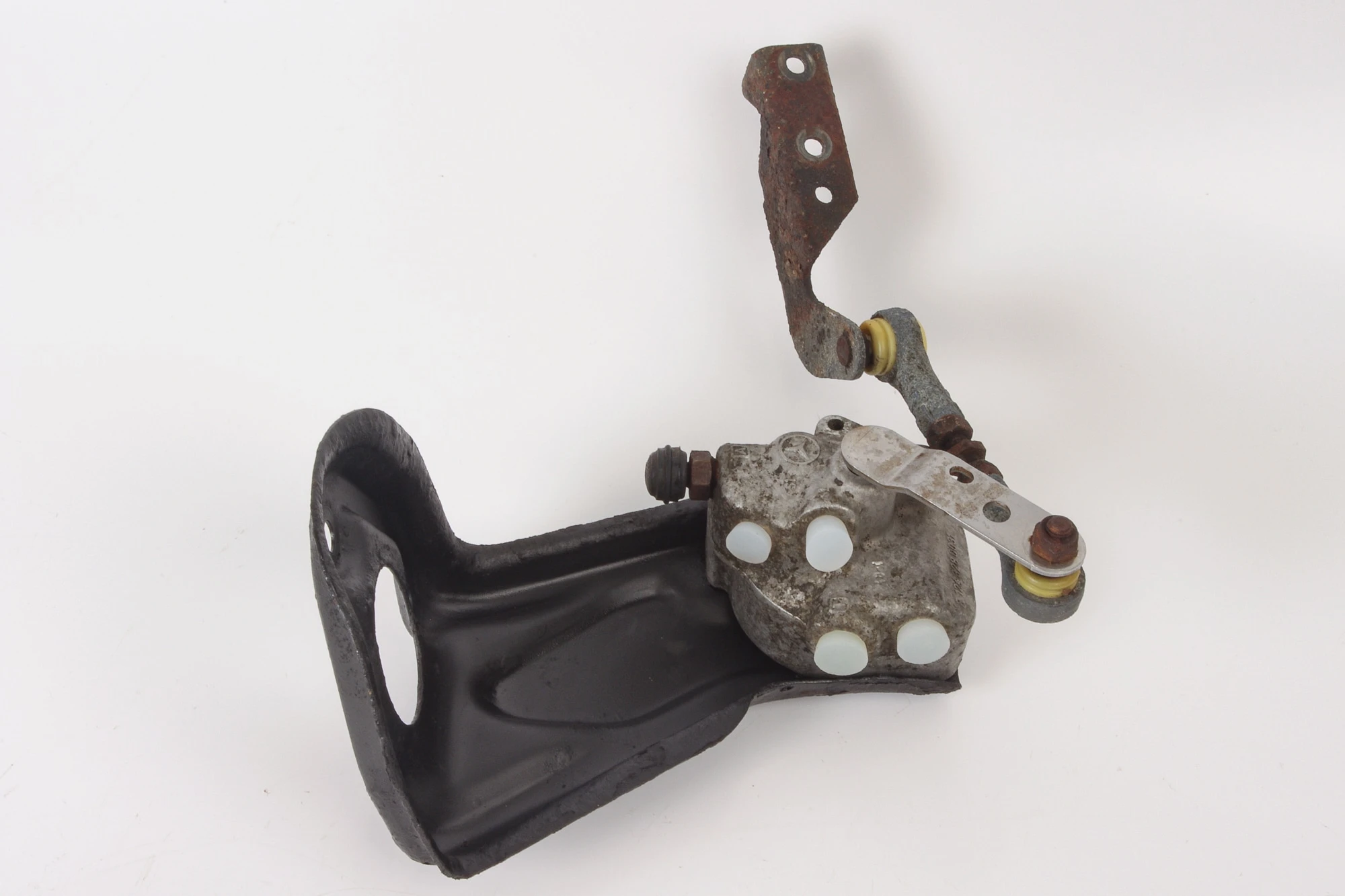 Mercedes 1243280031 Level Control Valve - Rear | W124 W210 E W126 W140 S R129...