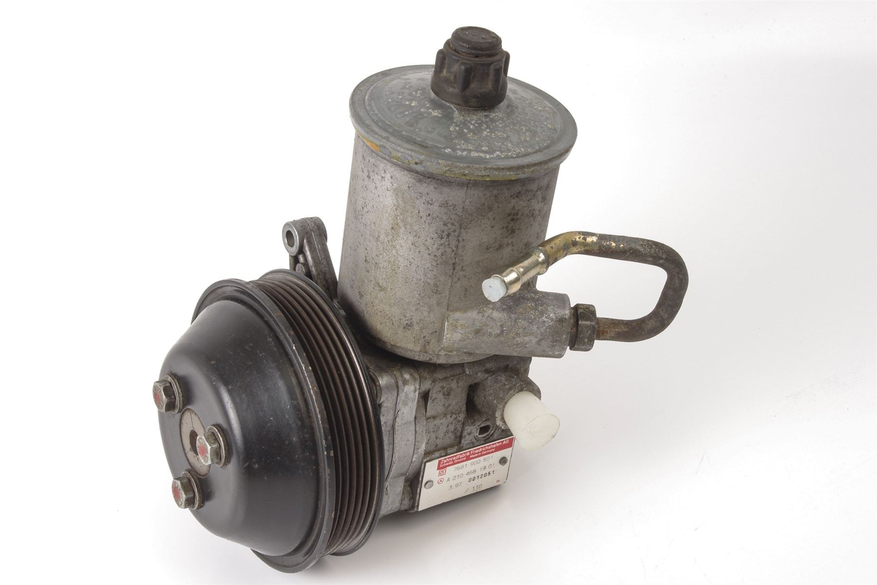 Mercedes 2104661901 Power Steering Pump (c) | W124 E R129 SL W202 C