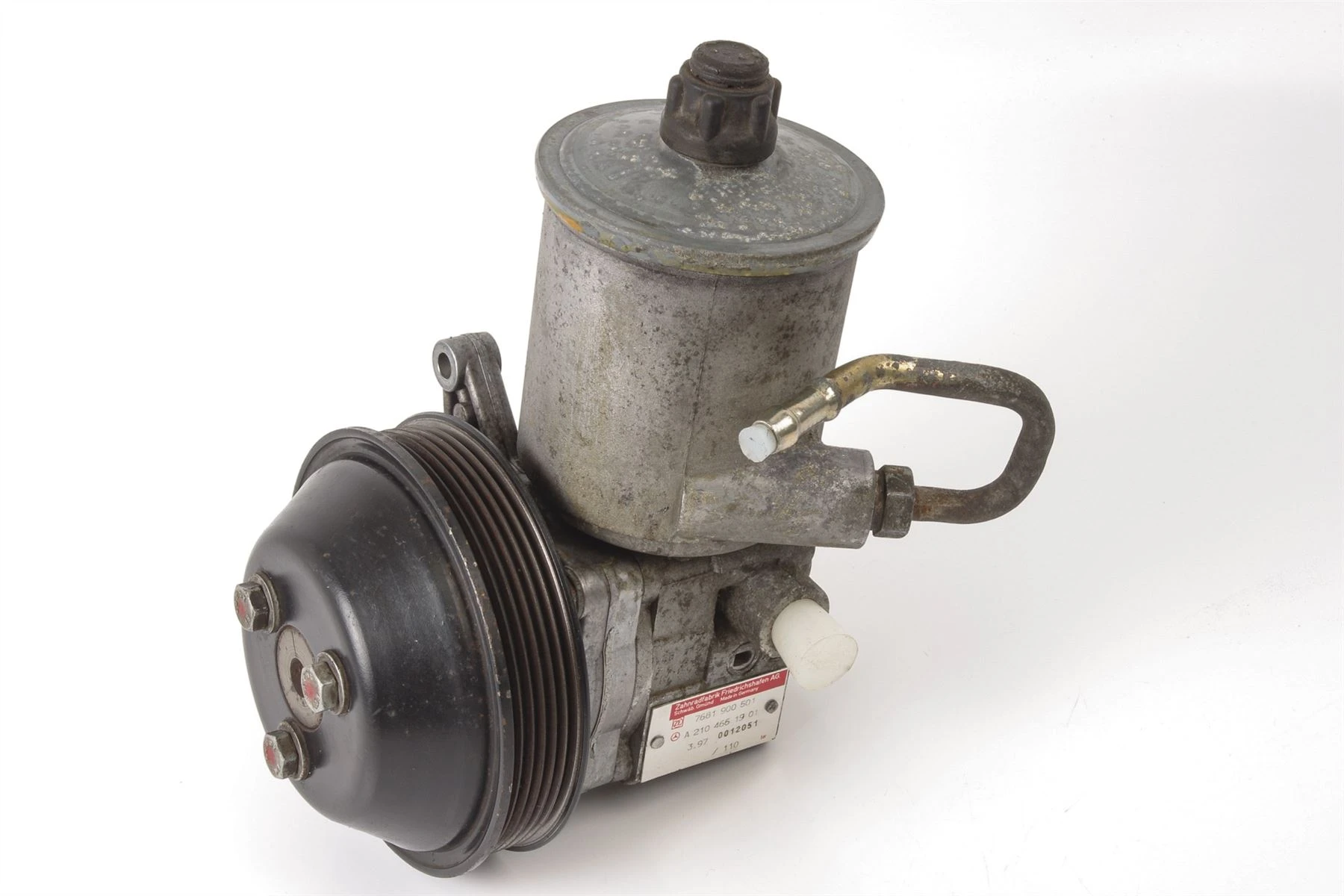 Mercedes 2104661901 Power Steering Pump (c) | W124 E R129 SL W202 C