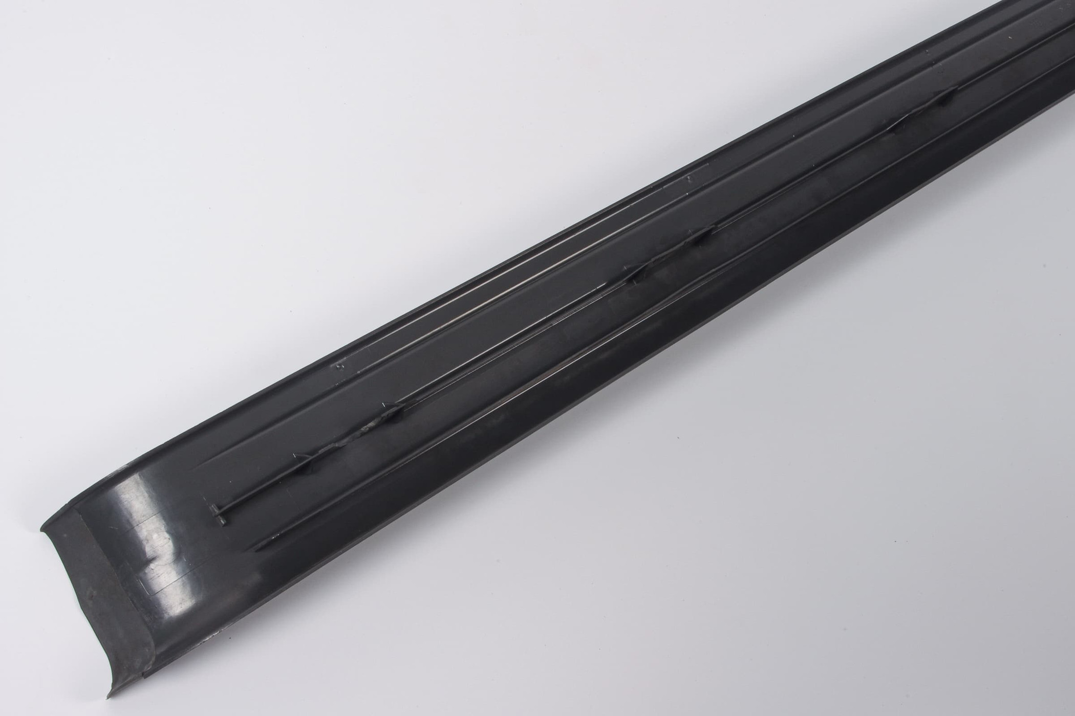 Mercedes 2306800135 Interior Sill Trim - Left Grey | R230 SL
