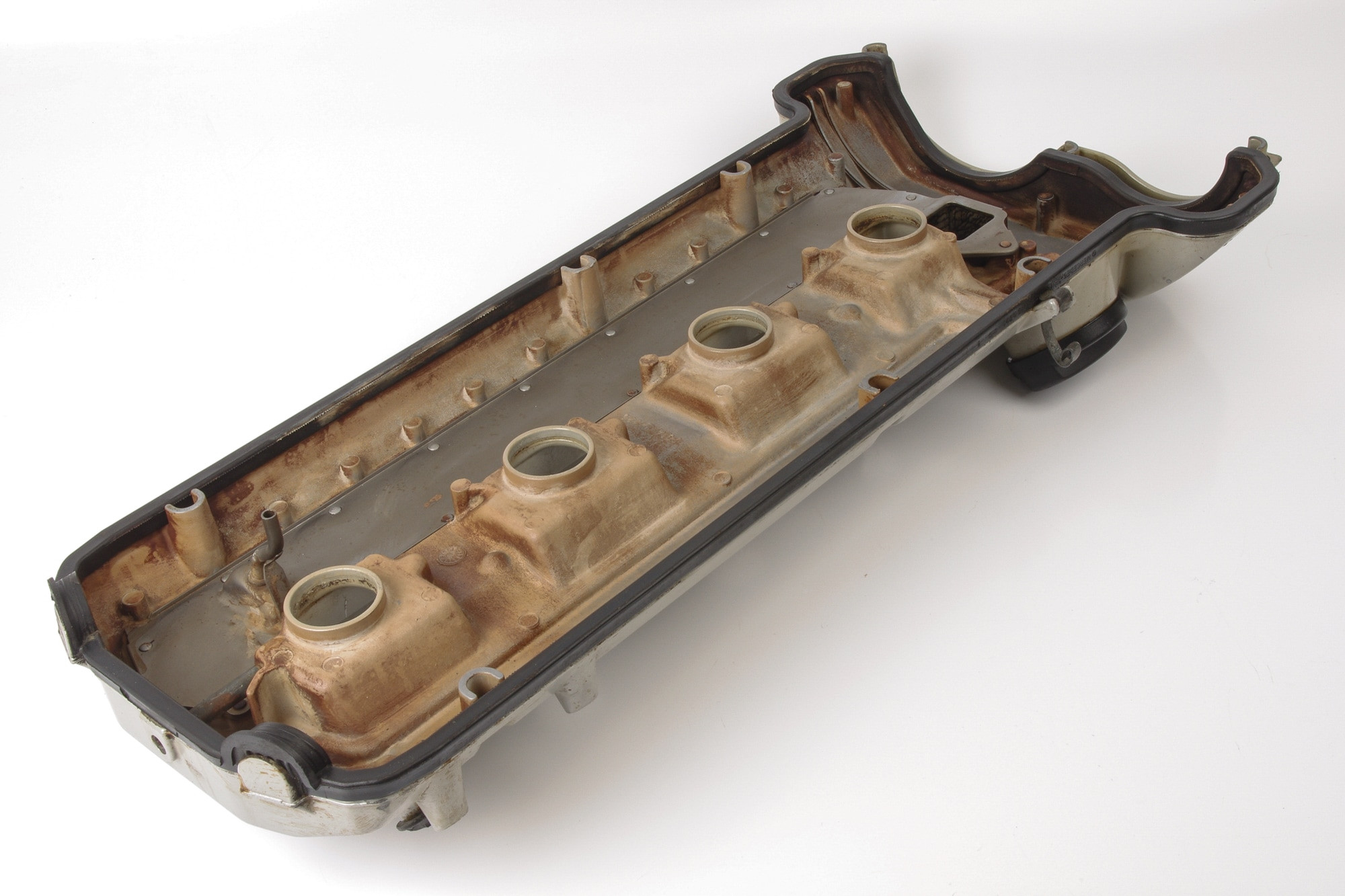 Mercedes 1190160205 Valve Cylinder Head Cover - Right | W124 E R129 SL W140 S