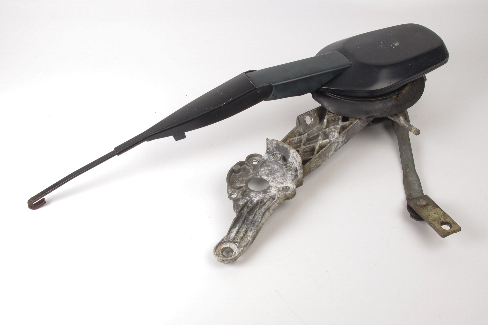 Mercedes 0018201207 Wiper Mechanism | R129 SL (Archive)