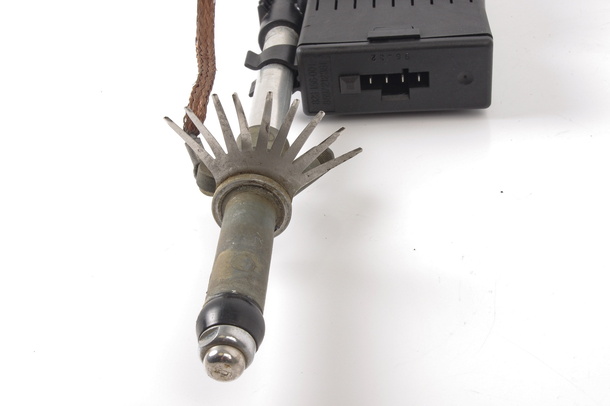 Mercedes 2028200975 Aerial (a) | S124 W124 E R129 SL