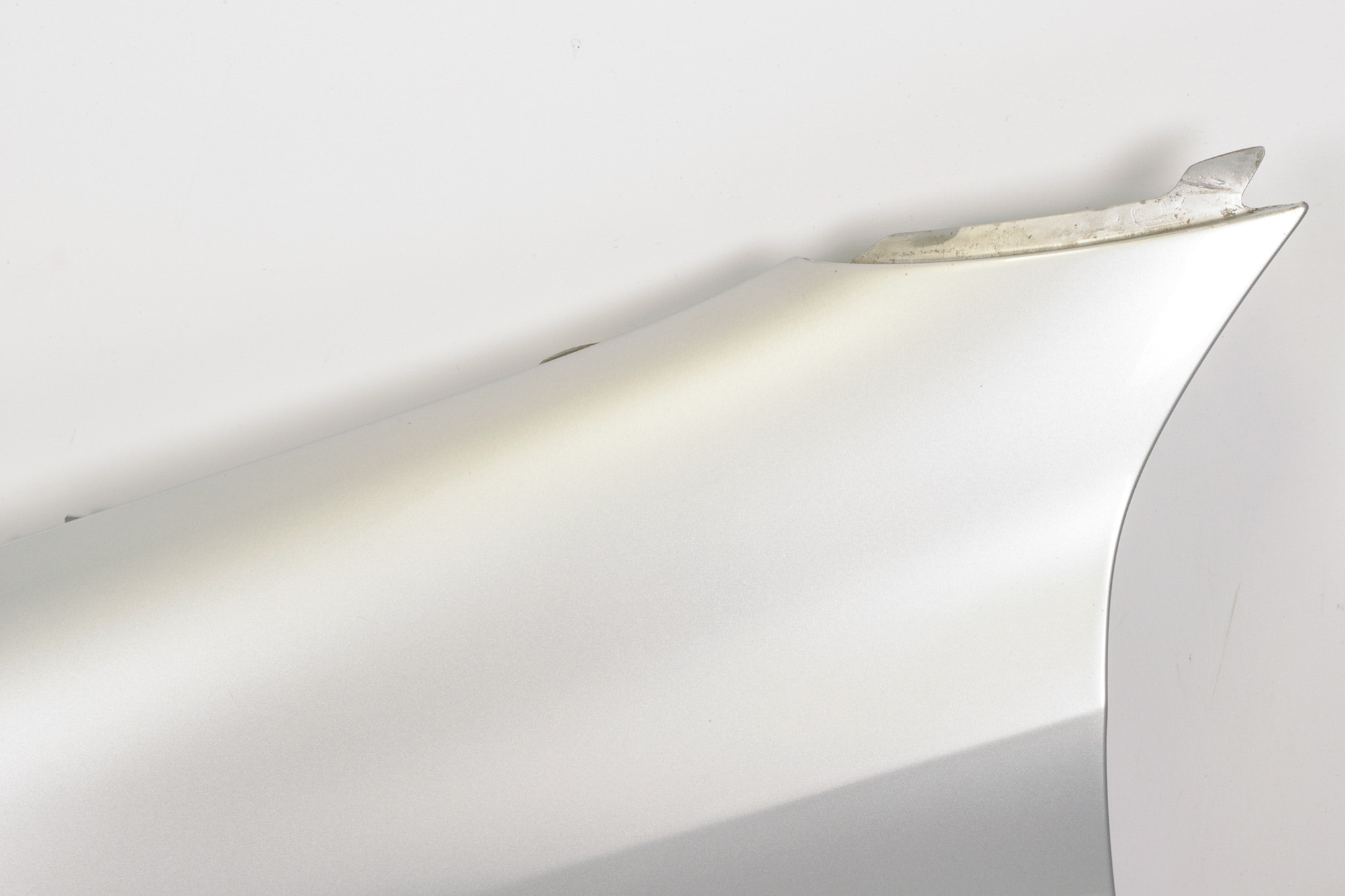 Mercedes 2308800118 Wing - Front Left Silver (b) | R230 SL