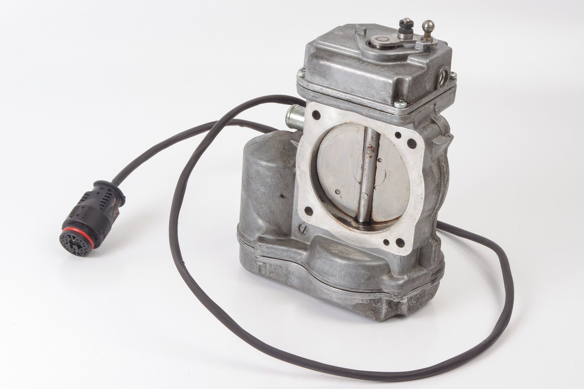 Mercedes 0001415225 Throttle Body (Refurb.) | R129 SL