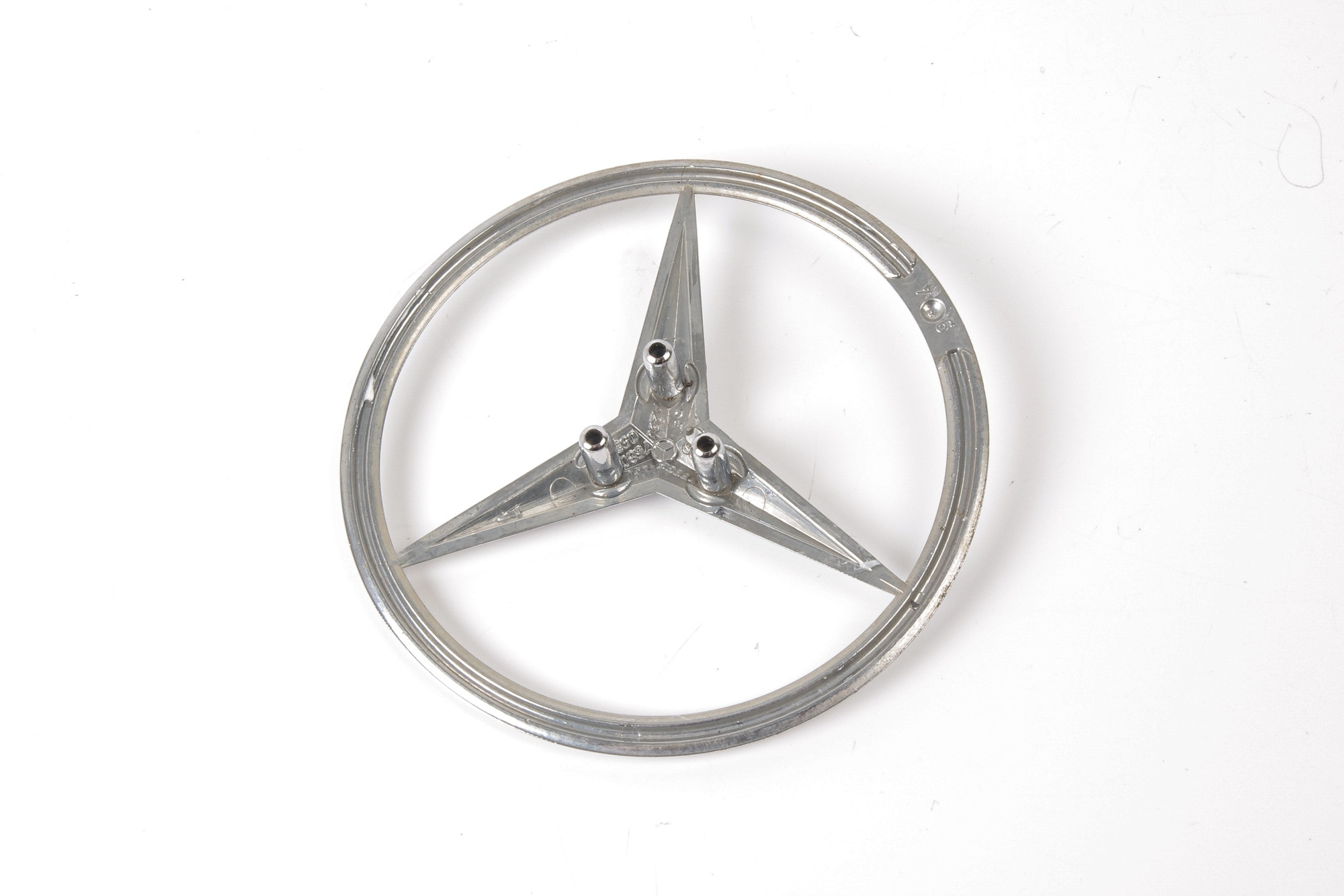 Mercedes 2307580058 Boot Badge - Rear (a) | R230 SL (Archive)