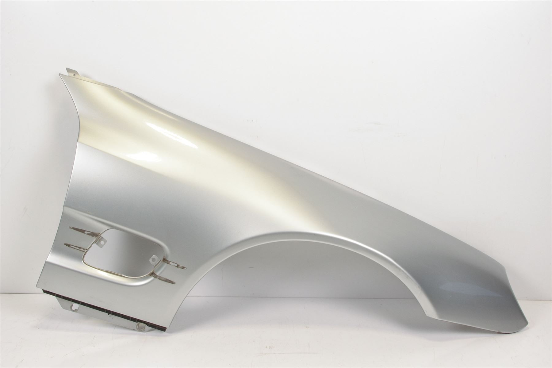Mercedes 2308800218 Wing - Front Right Silver (b) | R230 SL