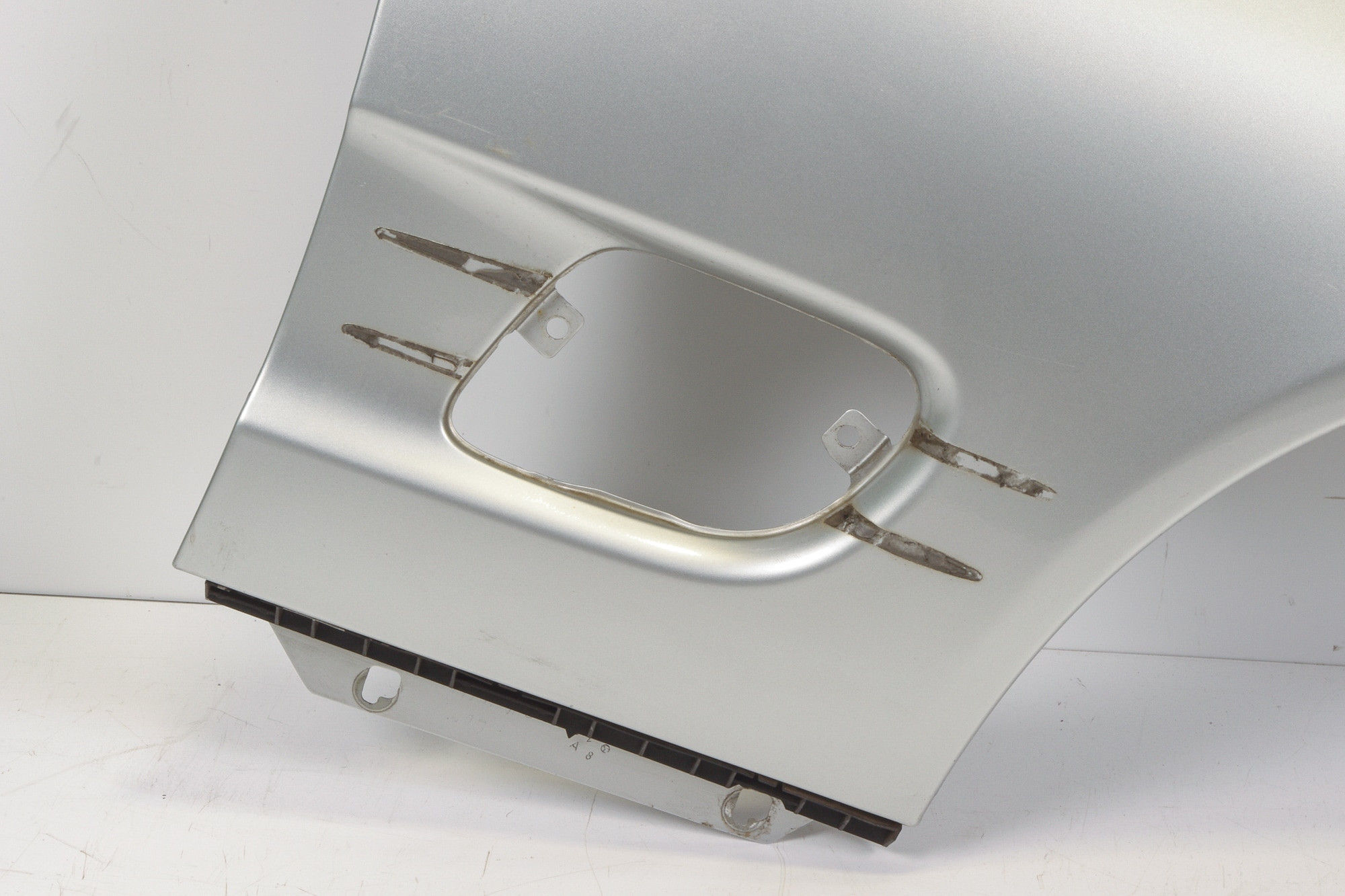 Mercedes 2308800218 Wing - Front Right Silver (b) | R230 SL