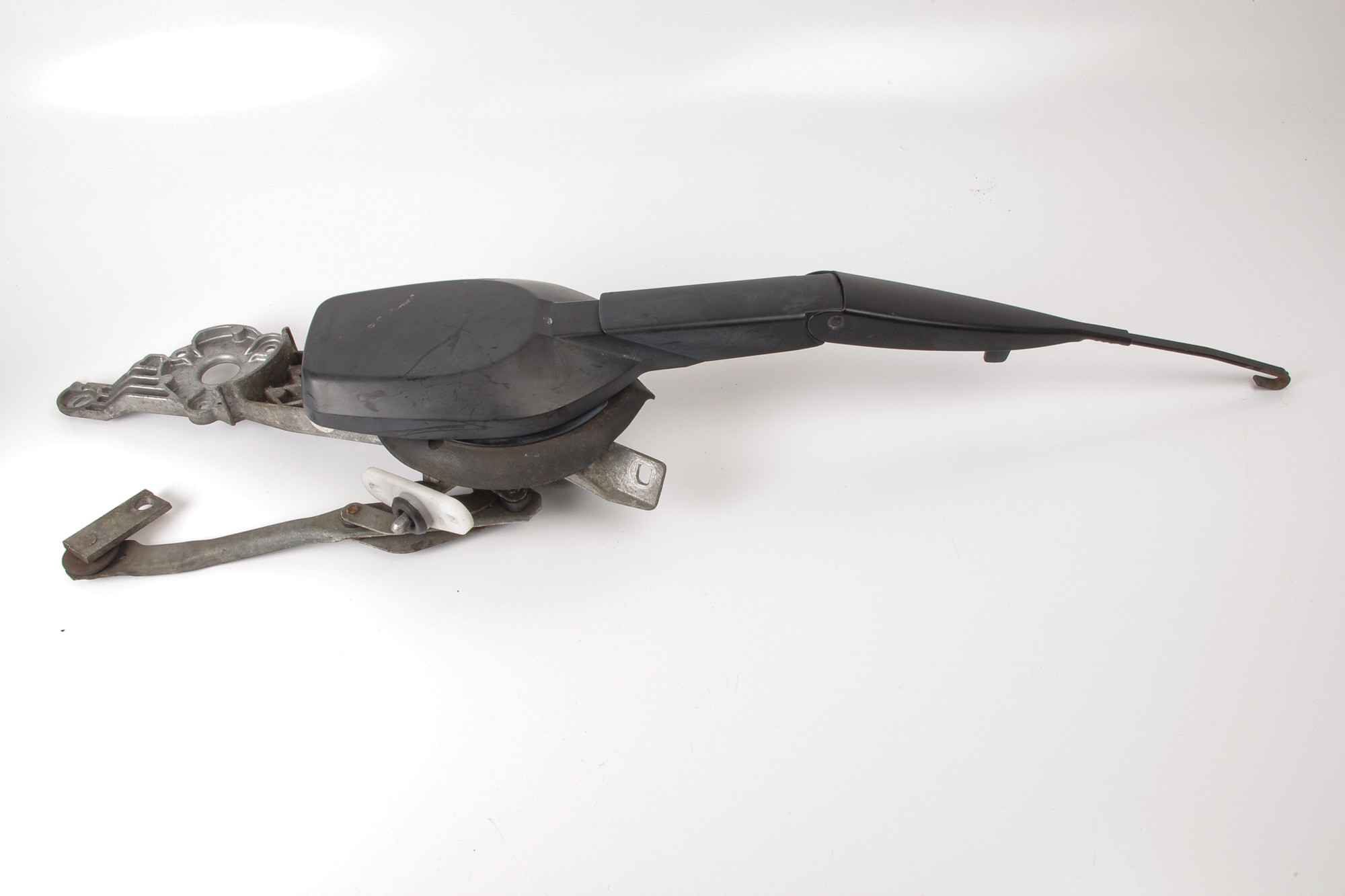 Mercedes 0018201207 Wiper Mechanism (a) | R129 SL