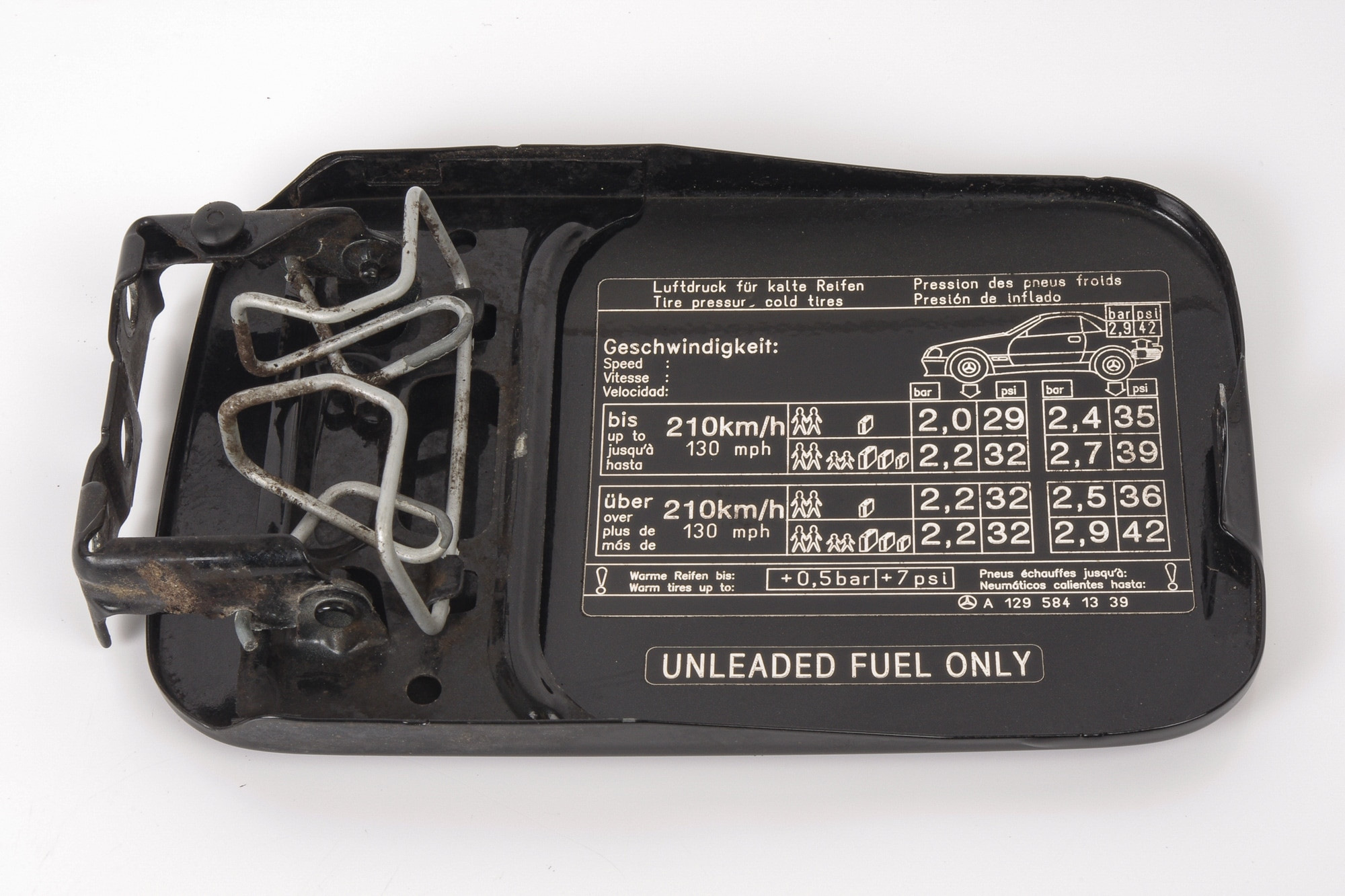 Mercedes 1295841339 Fuel Filler Cap - Black | R129 SL