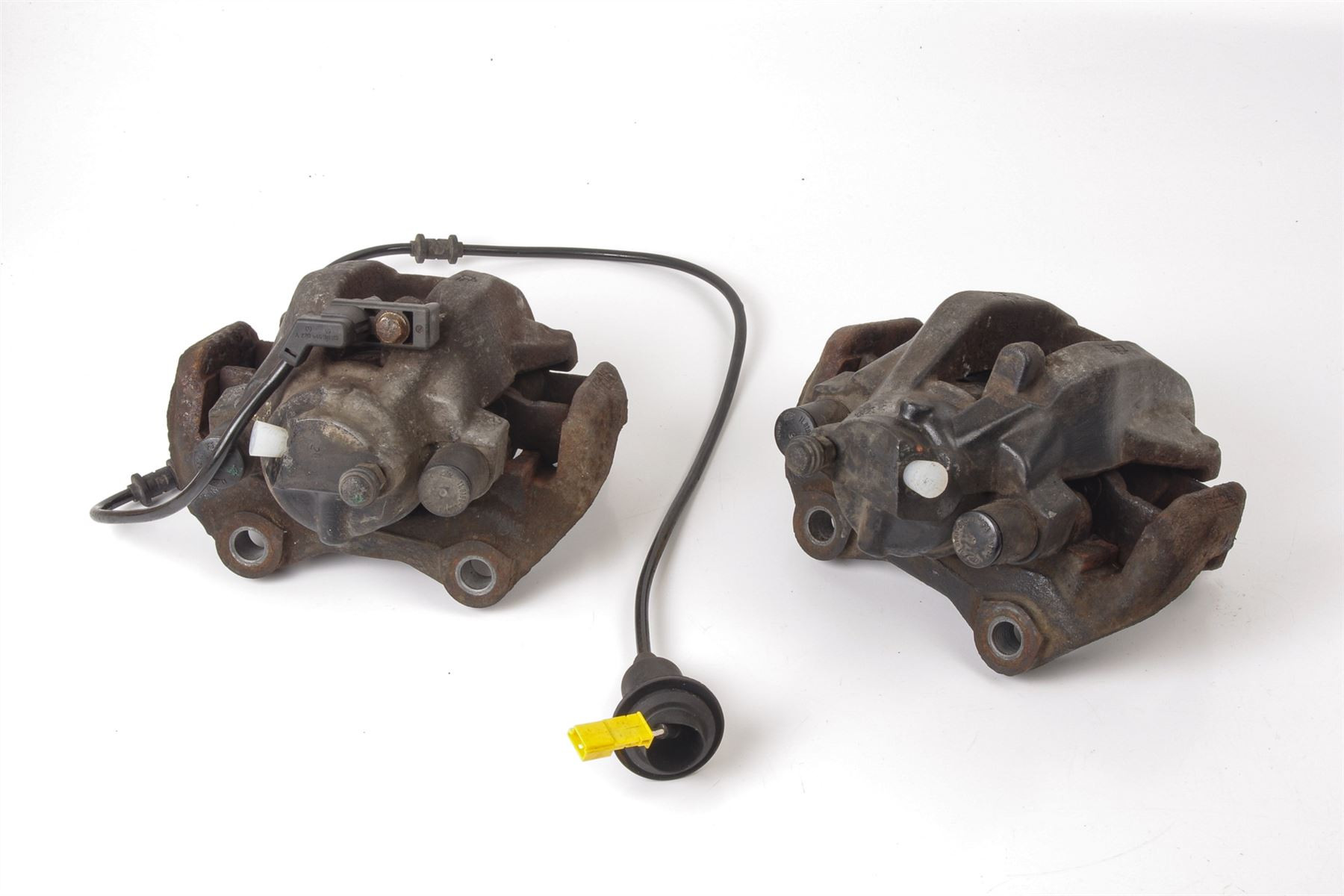 Mercedes 0024202783 Brake Caliper x2 - Rear (a) | W211 E C219 CLS W221 S R230 SL