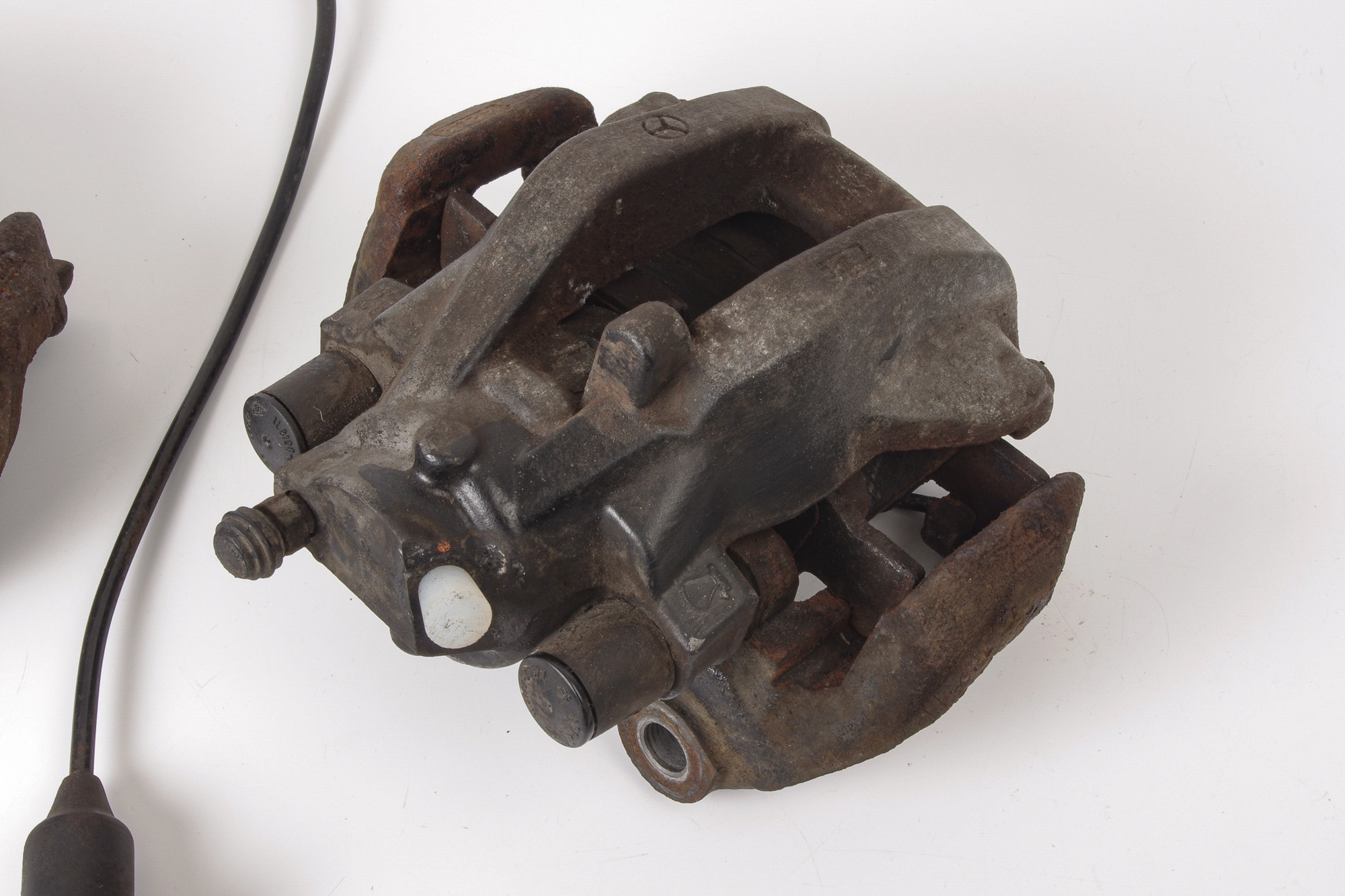 Mercedes 0024202783 Brake Caliper x2 - Rear (a) | W211 E C219 CLS W221 S R230 SL