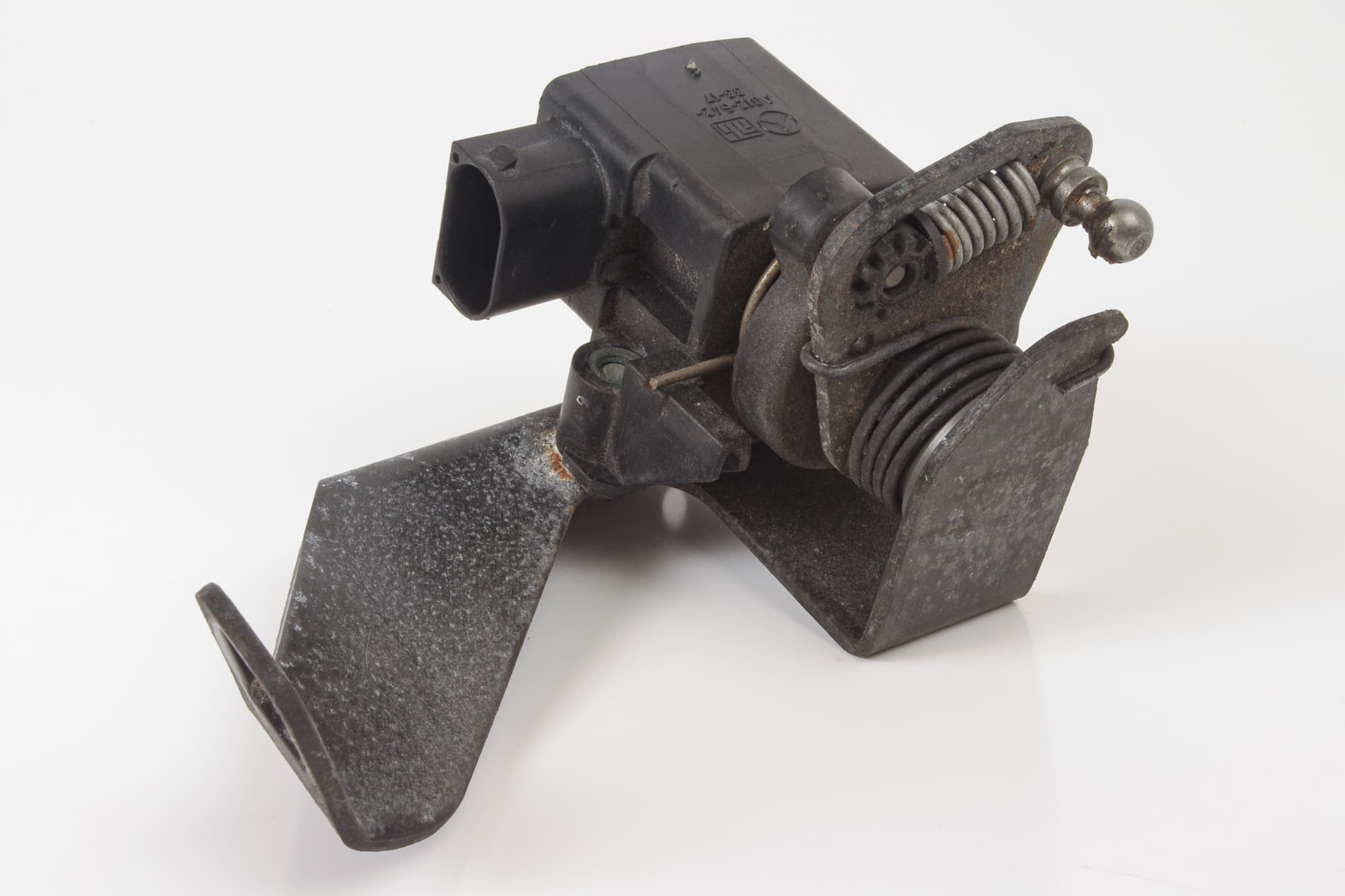 Mercedes 0125423317 Throttle Position Sensor (a) | R129 SL W140 S W163 M W168...