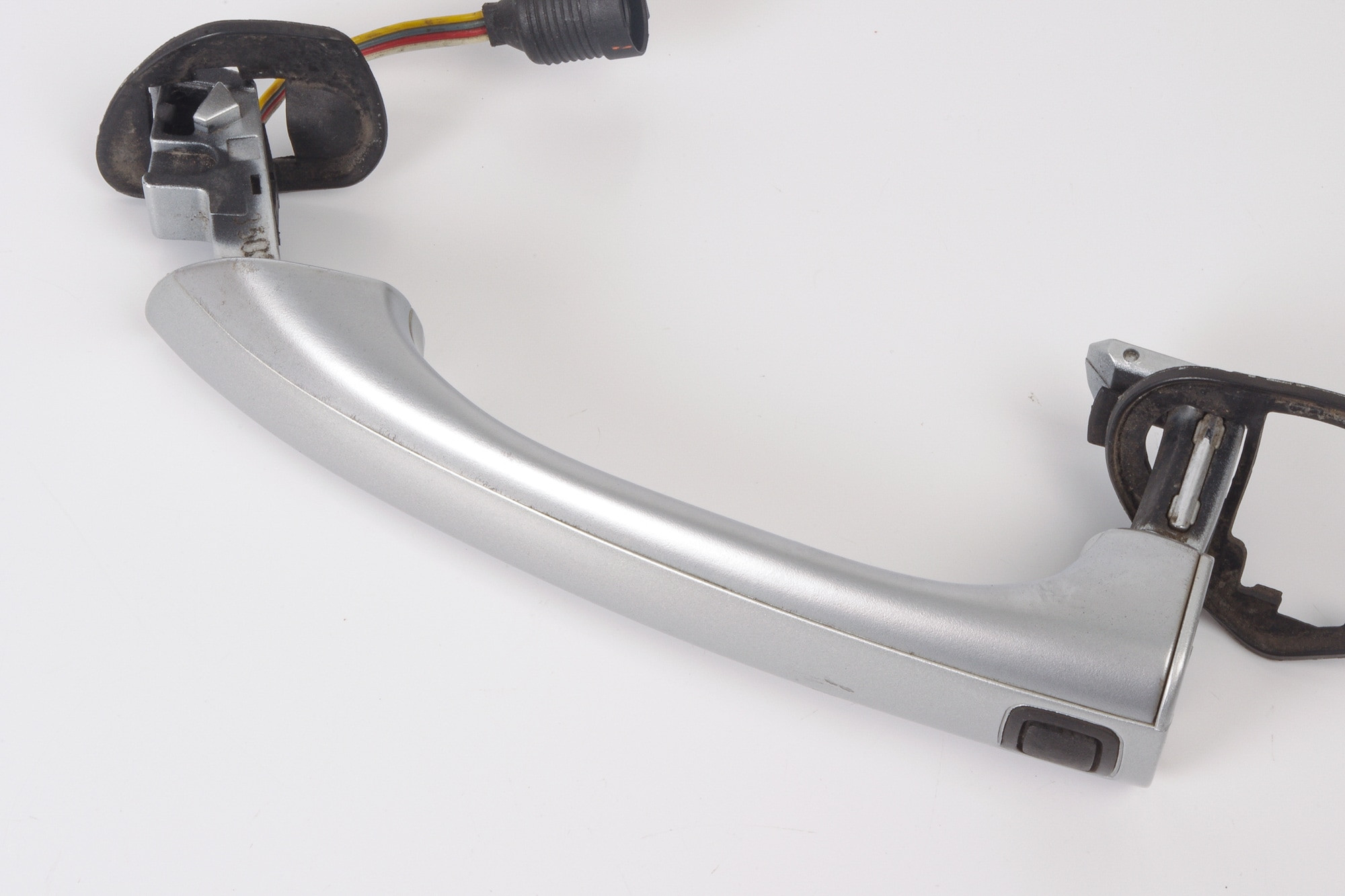 Mercedes 2307601770 Exterior Door Handle - Left Silver | R230 SL