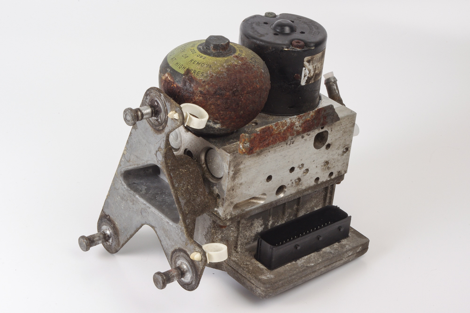 Mercedes 0044314212 ABS SBC Pump (a) | R107 R129 R230 SL W124 E W126 W140 S...