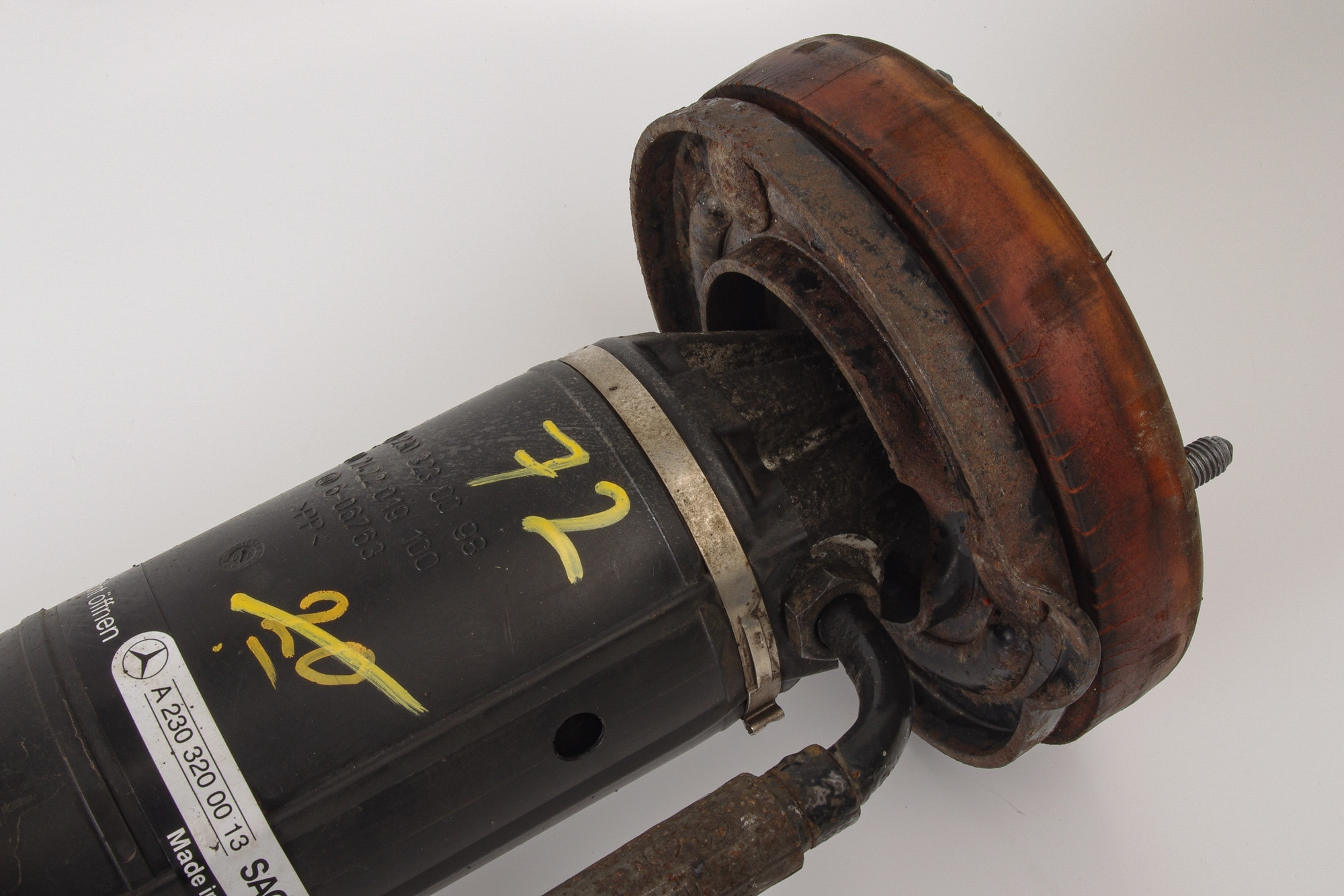 Mercedes 2303200013 ABC Strut - Front Left (a) | R230 SL