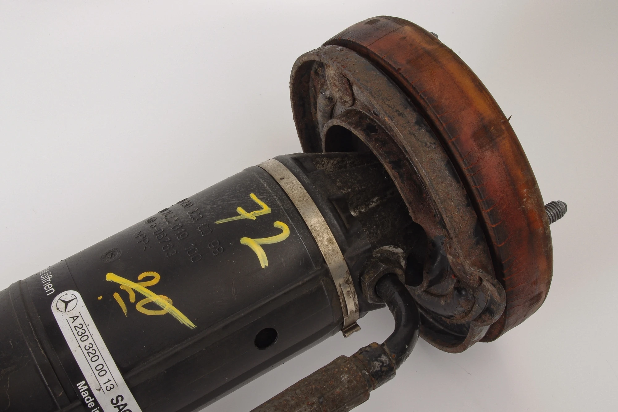 Mercedes 2303200013 ABC Strut - Front Left (a) | R230 SL