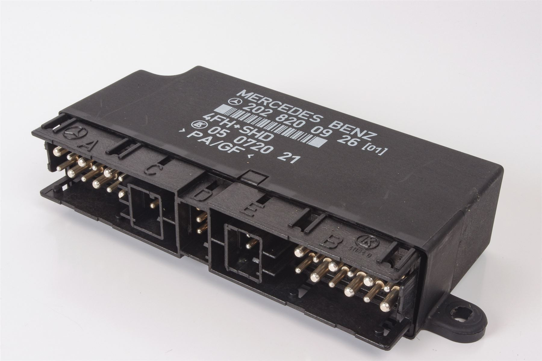 Mercedes 2028200926 Comfort Control Unit | W124 E W202 C W463 G