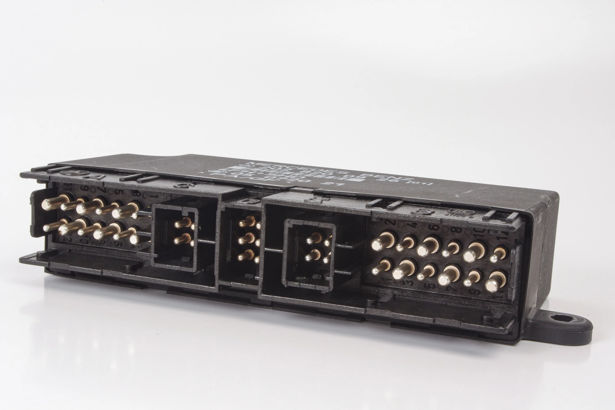 Mercedes 2028200926 Comfort Control Unit | W124 E W202 C W463 G