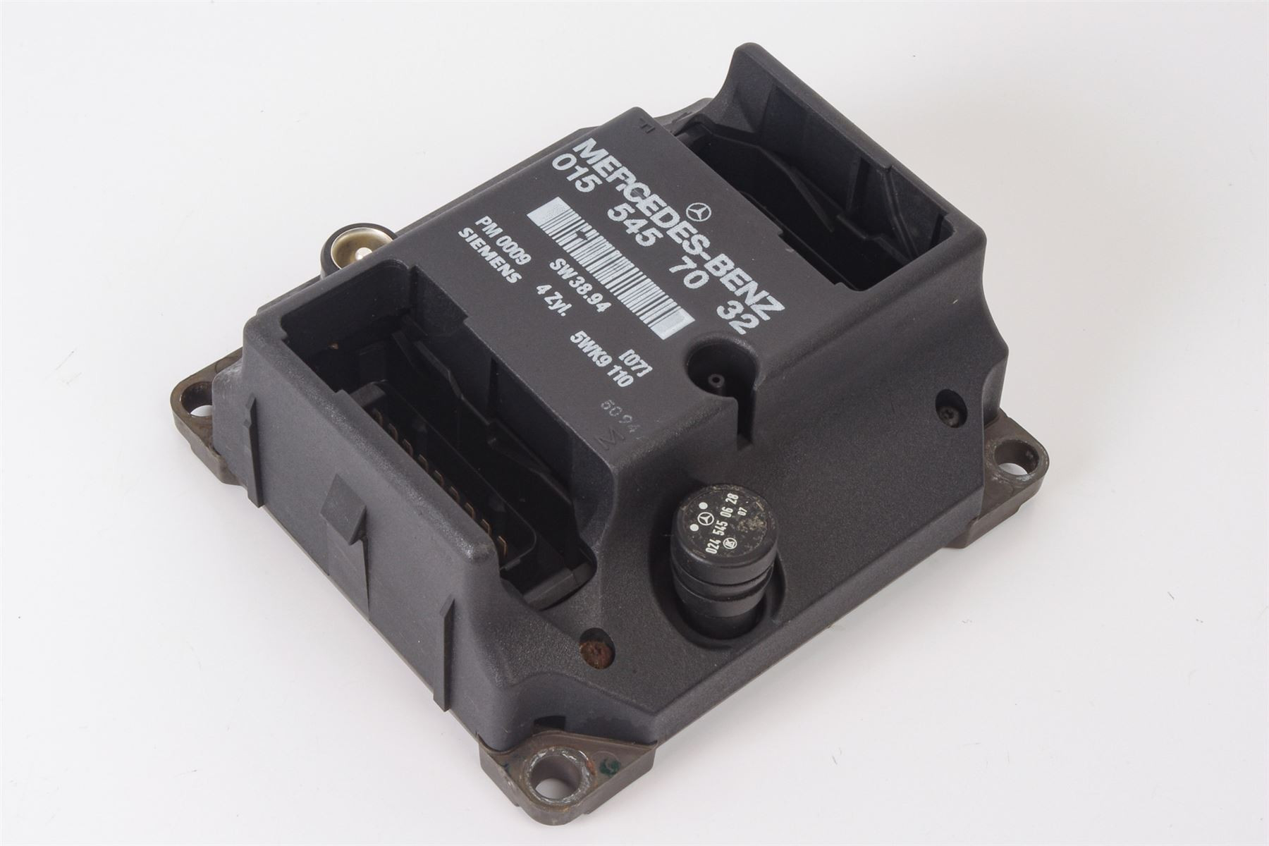 Mercedes 0155457032 Ignition Control Module | W124 C124 A124 S124 E