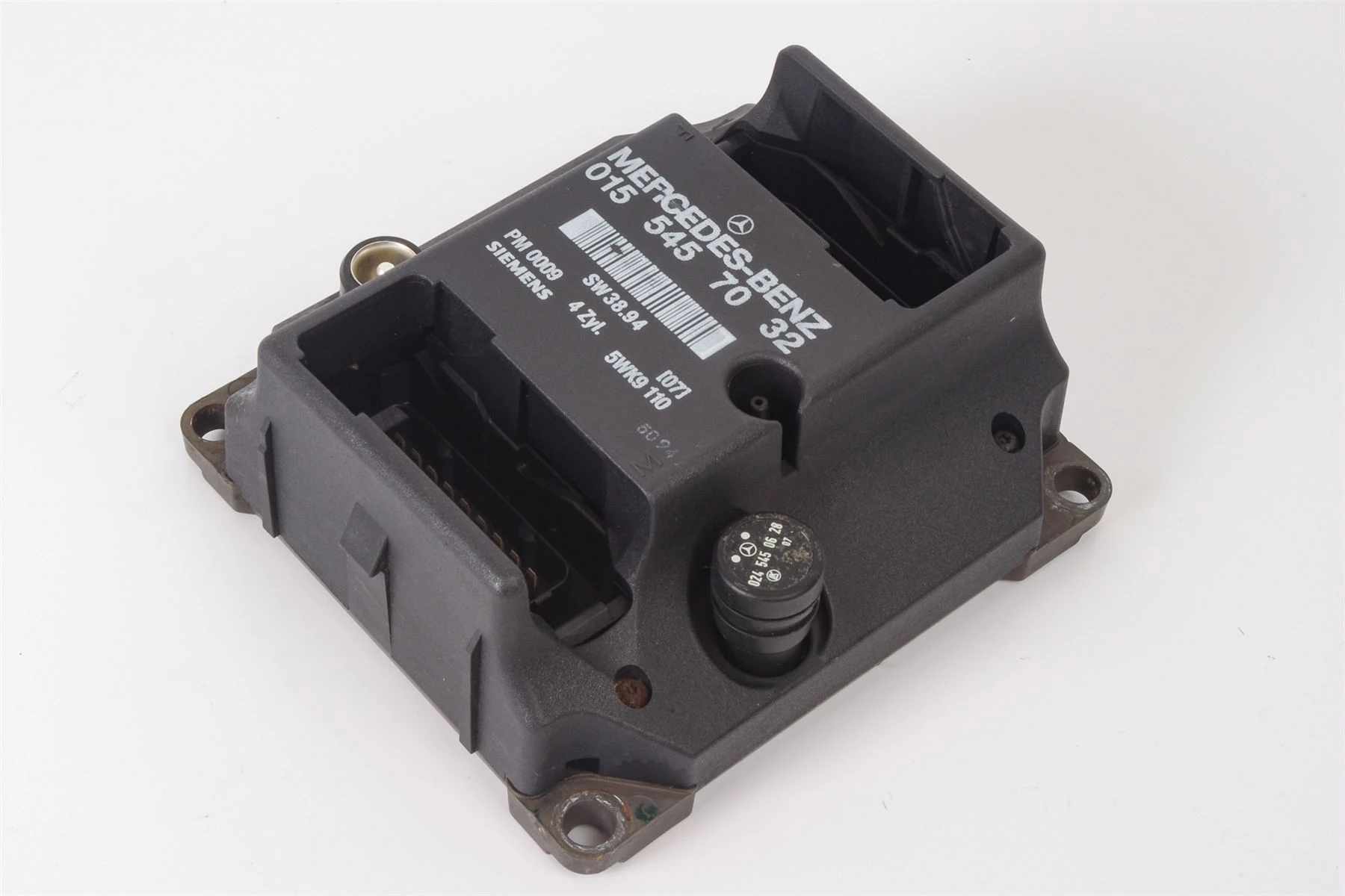 Mercedes 0155457032 Ignition Control Module | W124 C124 A124 S124 E