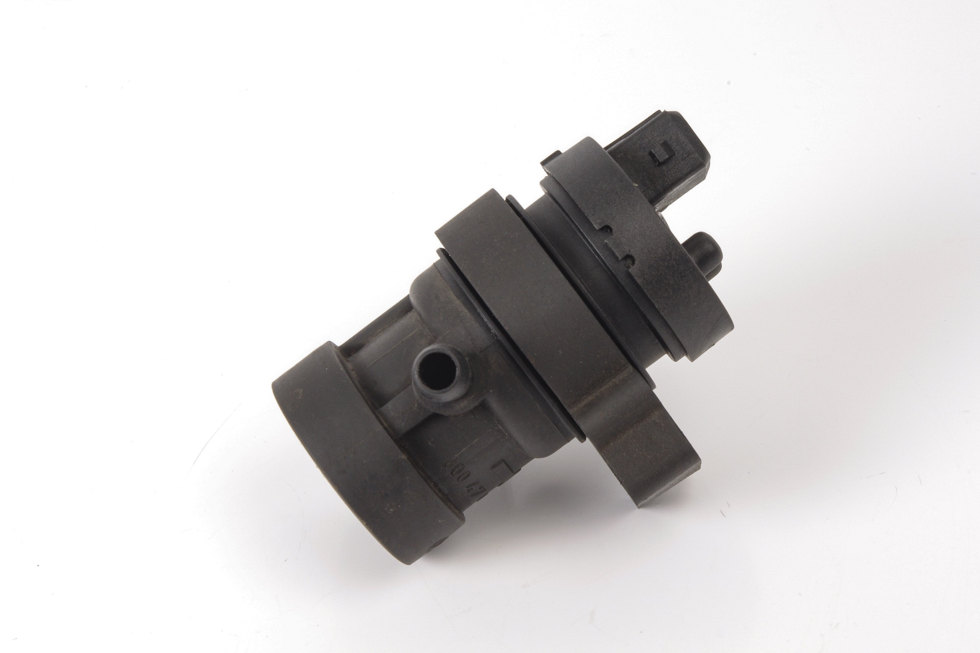 Mercedes 0004702093 Purge Valve | R129 SL W140 S C208 A208 CLK W210 E