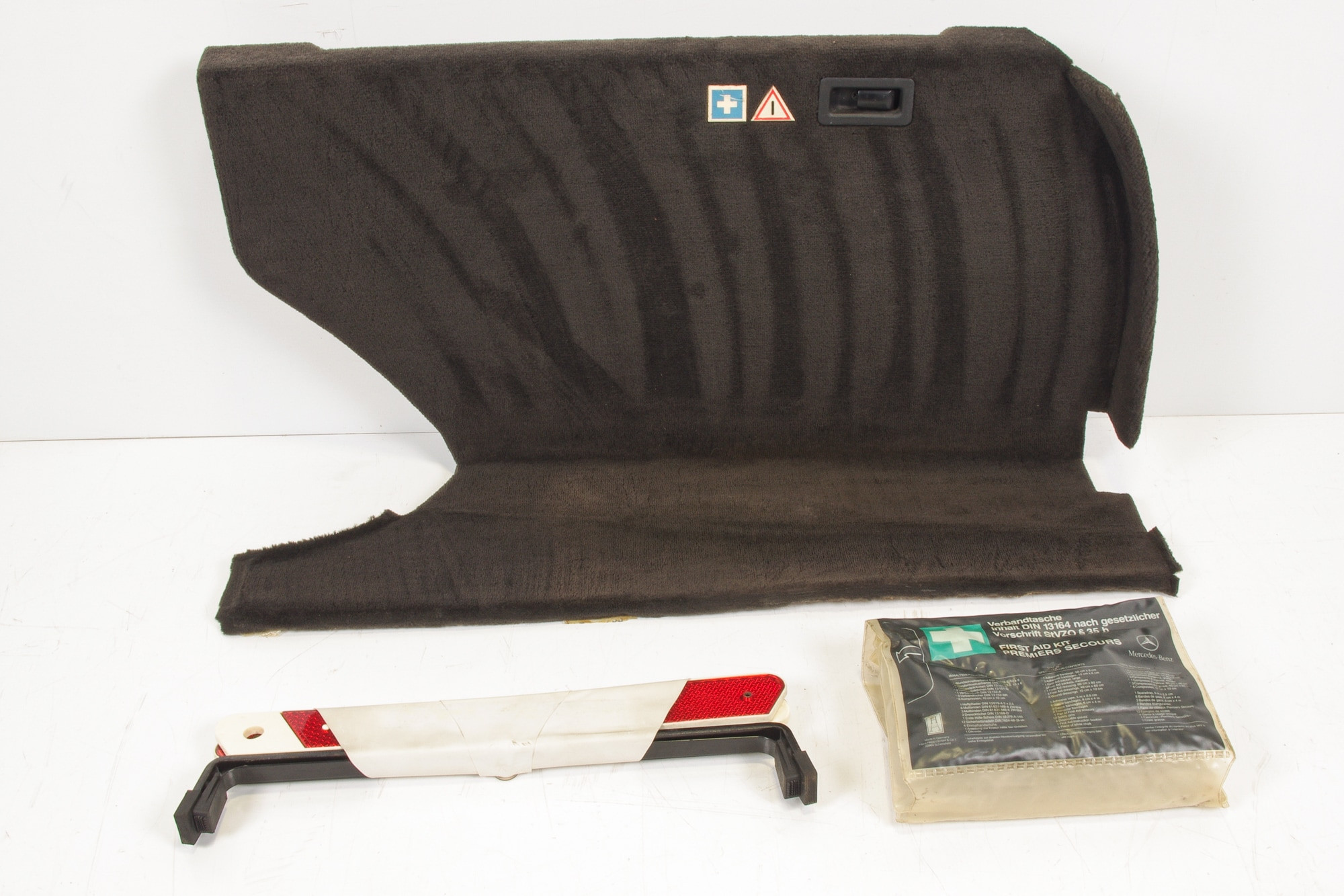 Mercedes 1246924489 Boot Trim - Rear Right Black | S124 E