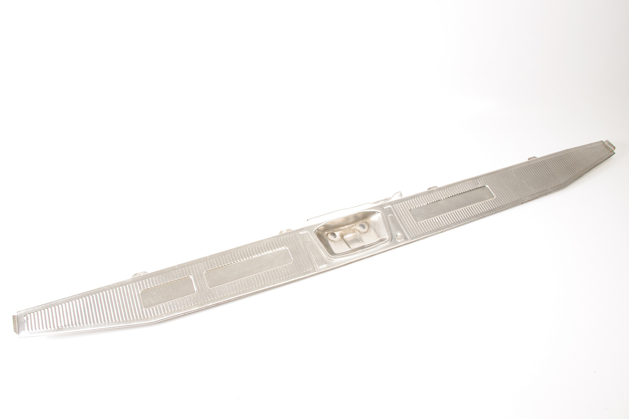 Mercedes 1246980089 Boot chrome Trim - Rear | S124 E