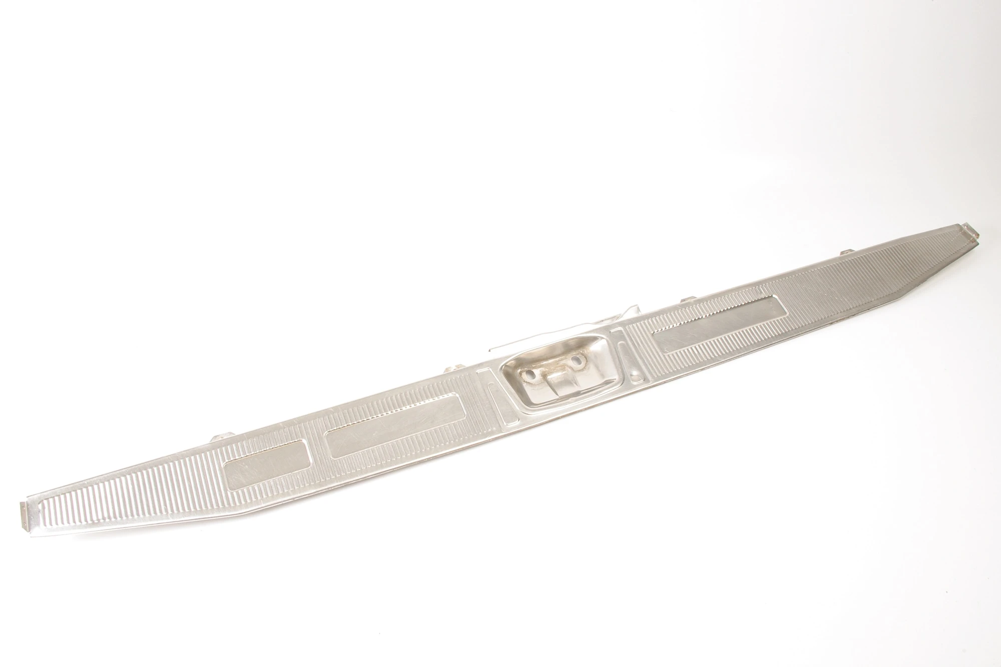Mercedes 1246980089 Boot chrome Trim - Rear | S124 E