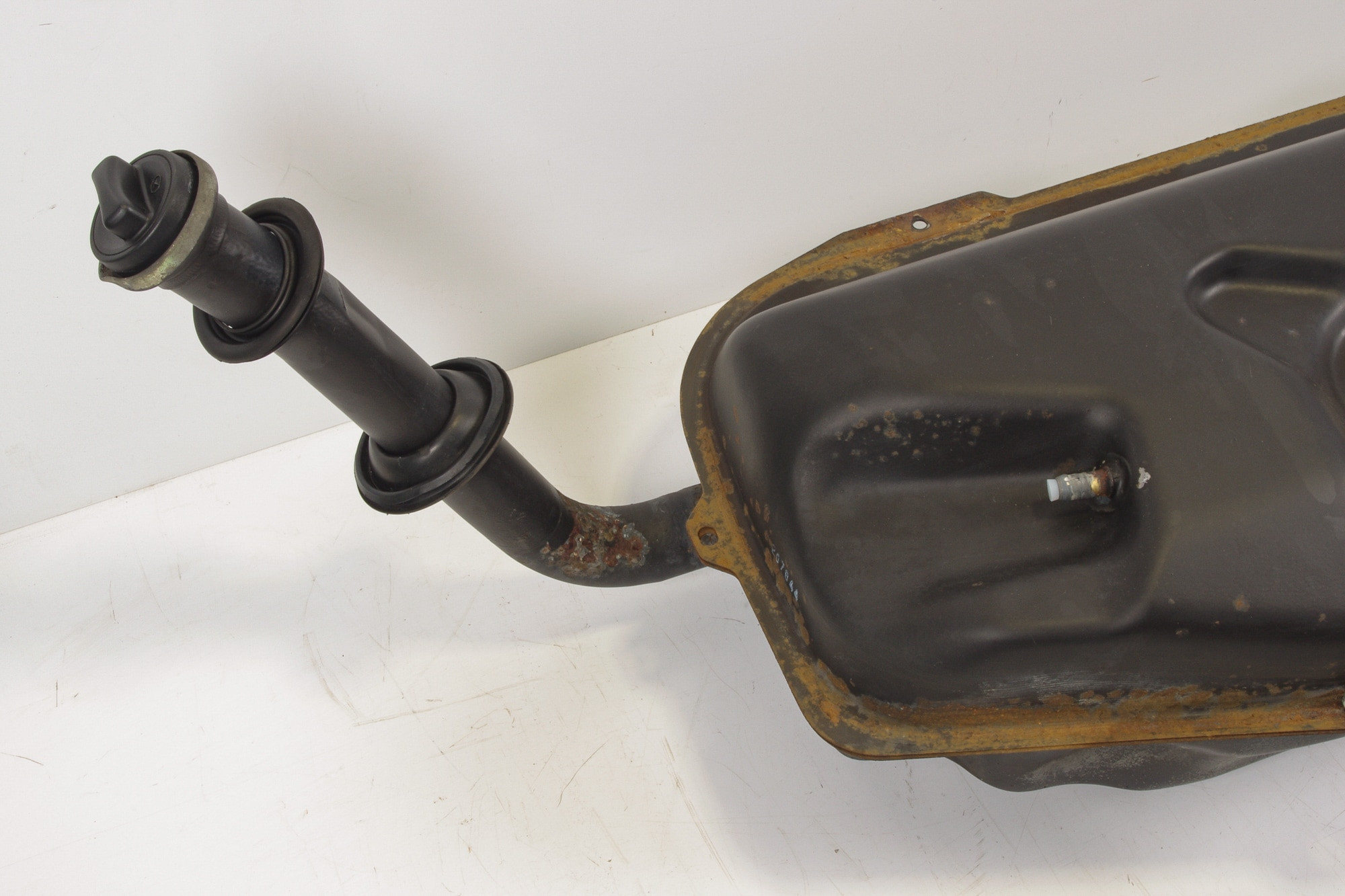 Mercedes 1244701104 Fuel Tank | S124 E