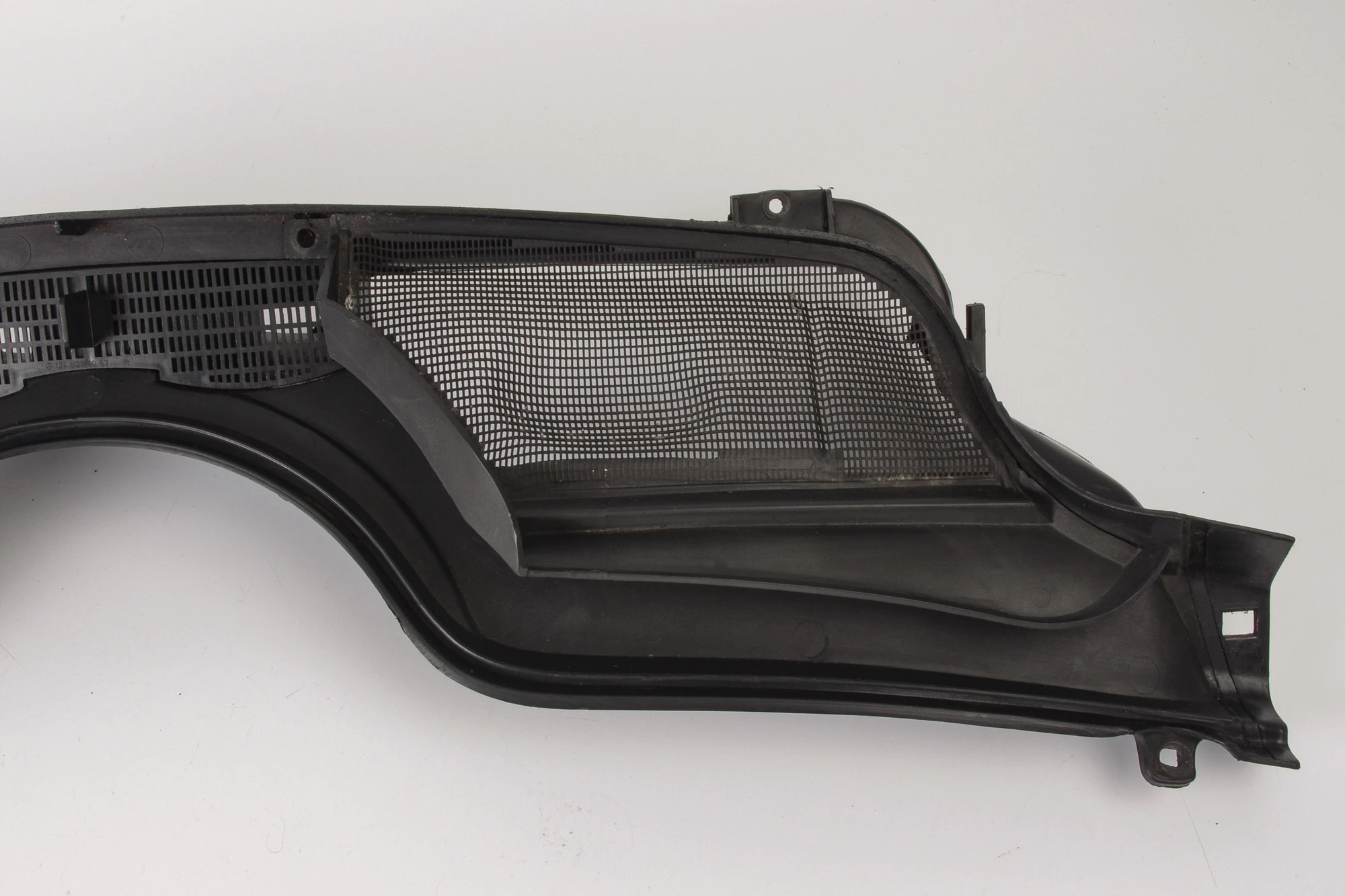 Mercedes 1246203078 Wiper Cover | S124 E