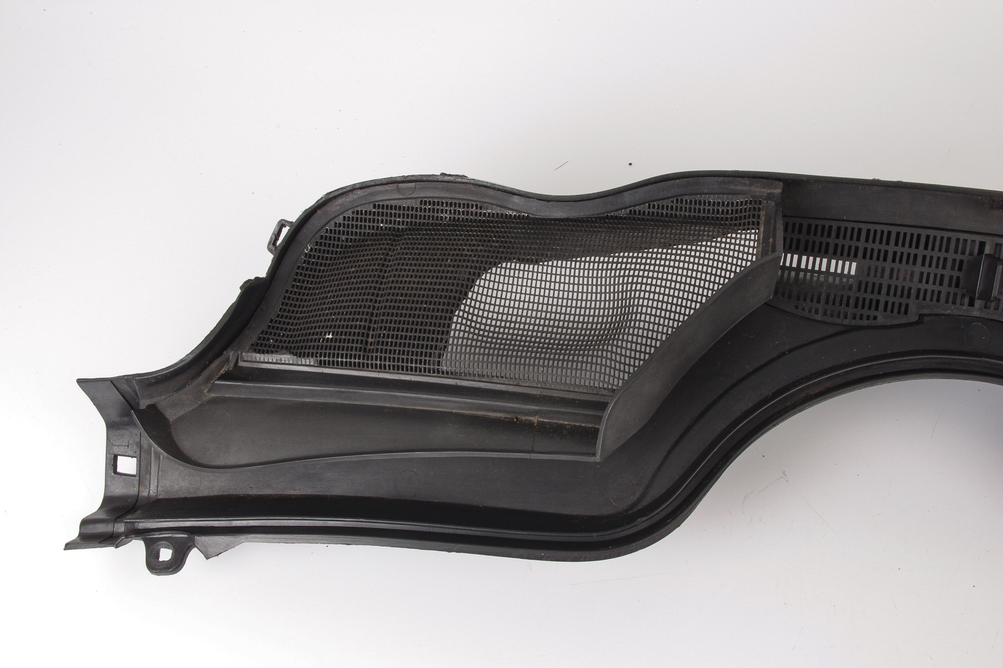 Mercedes 1246203078 Wiper Cover | S124 E