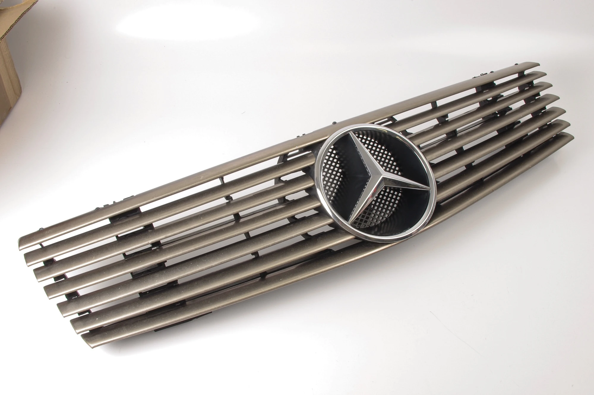 Mercedes 1298800185 Bonnet Grille 7 Slat (a) | R129 SL