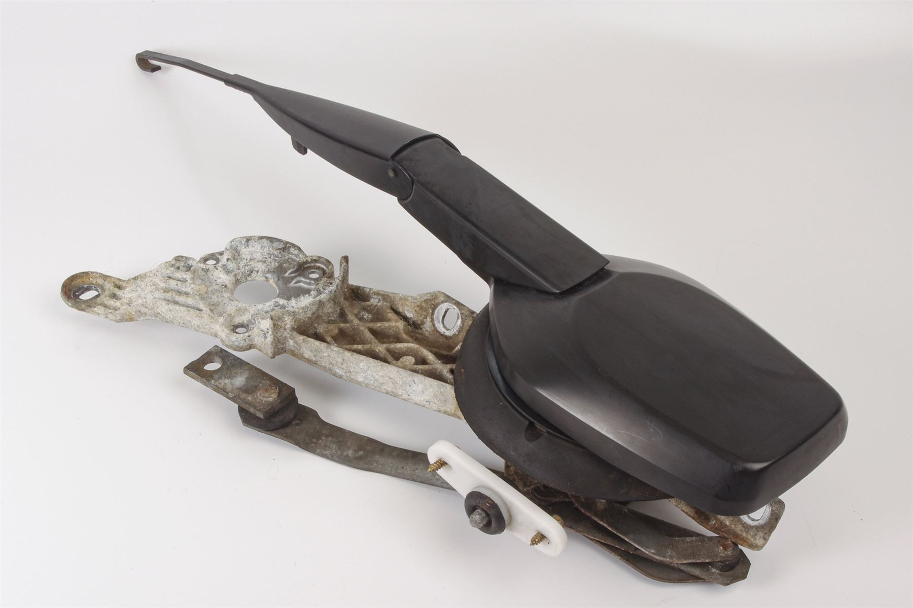 Mercedes 0018201207 Wiper Mechanism (b) | R129 SL