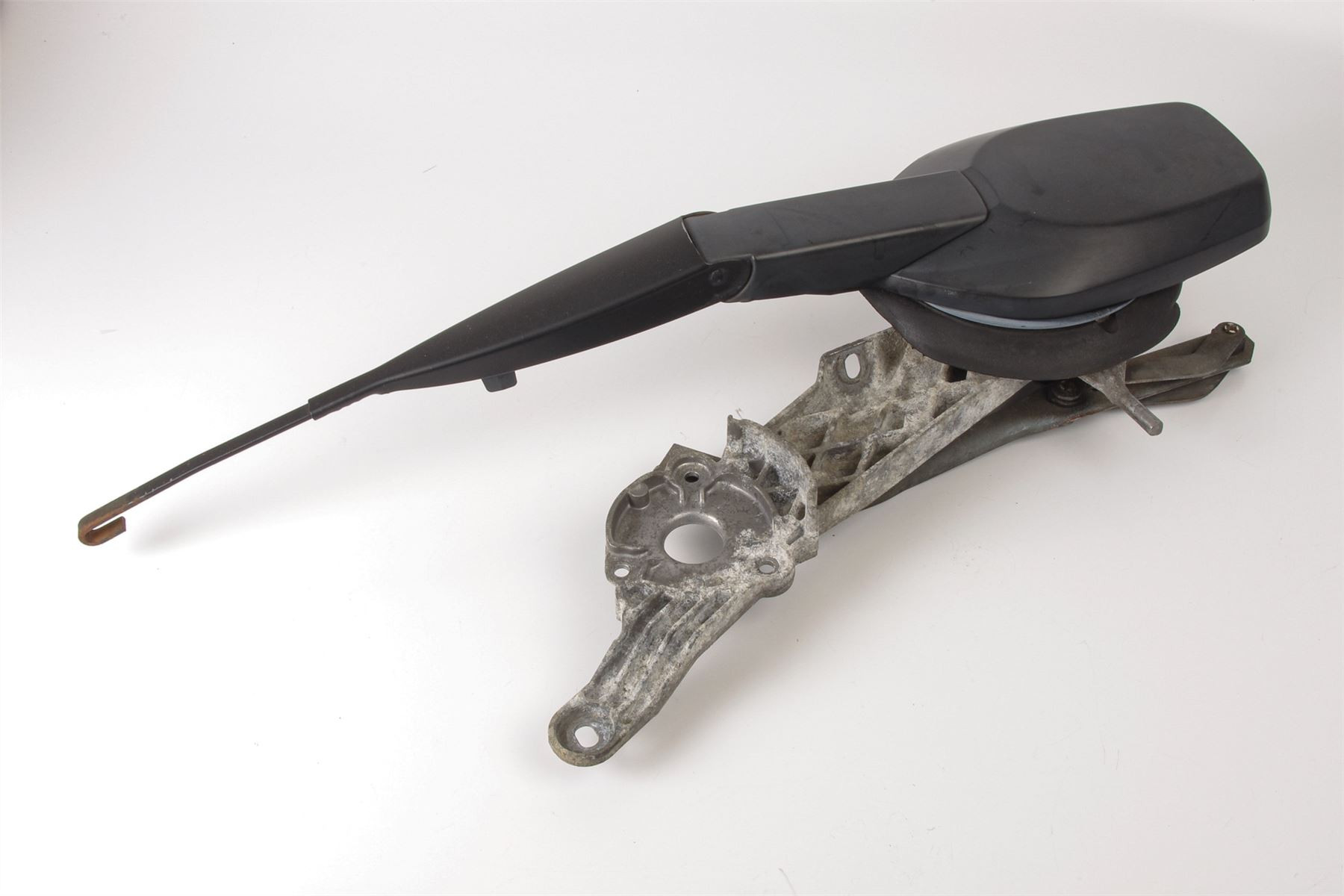 Mercedes 0018201207 Wiper Mechanism (a) | R129 SL