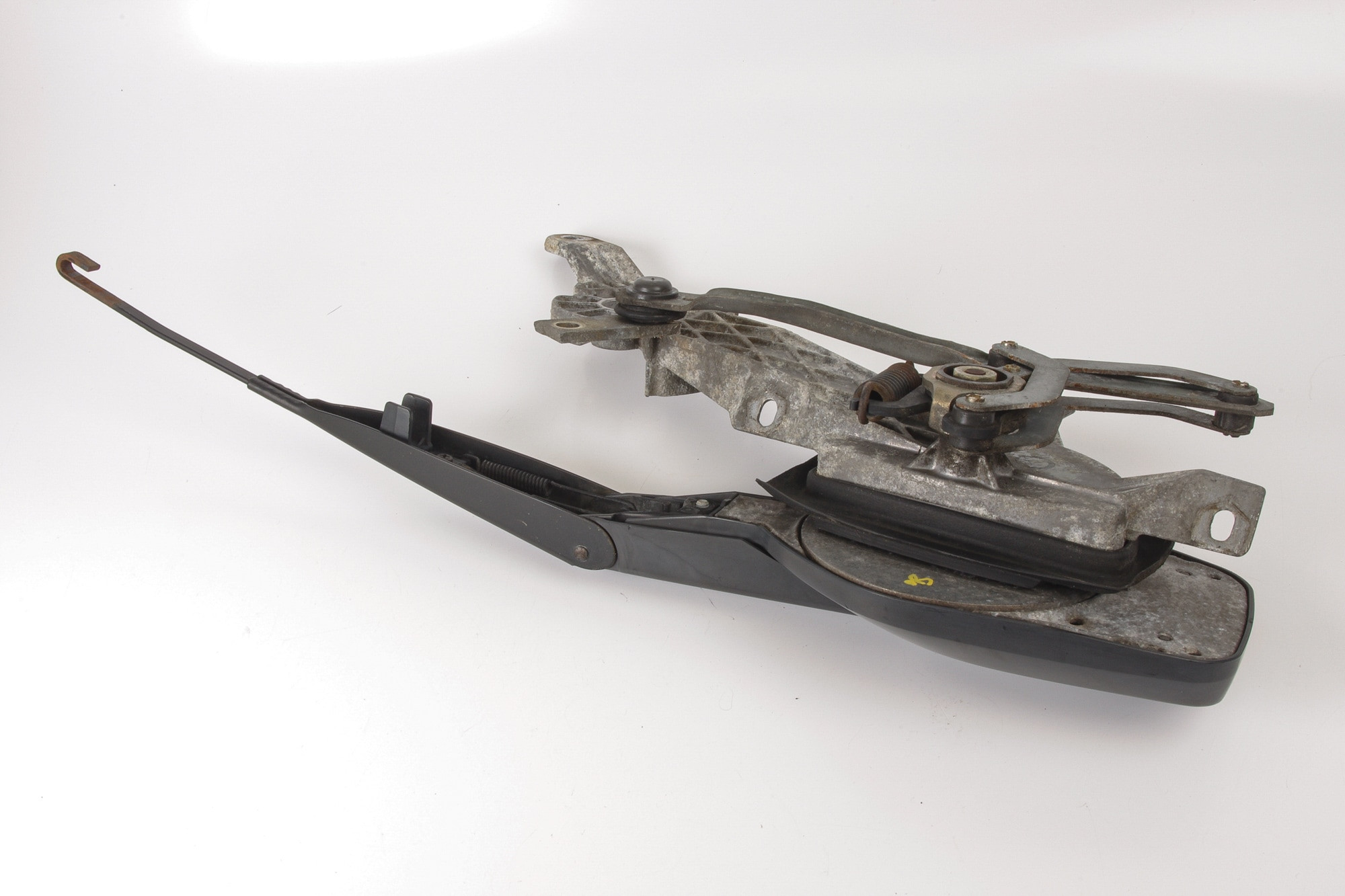Mercedes 0018201207 Wiper Mechanism (a) | R129 SL