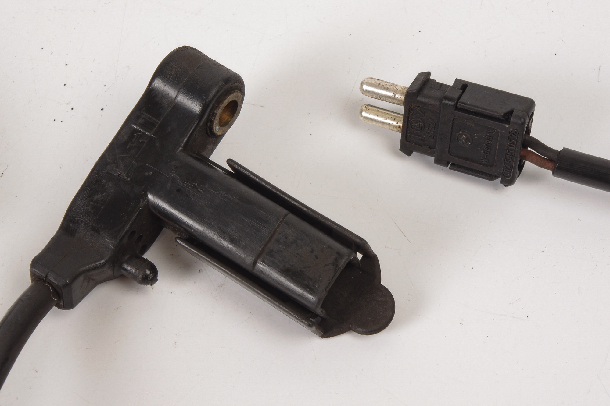 Mercedes 1245406907 Brake Wear Sensor - Right | W124 E W126 S