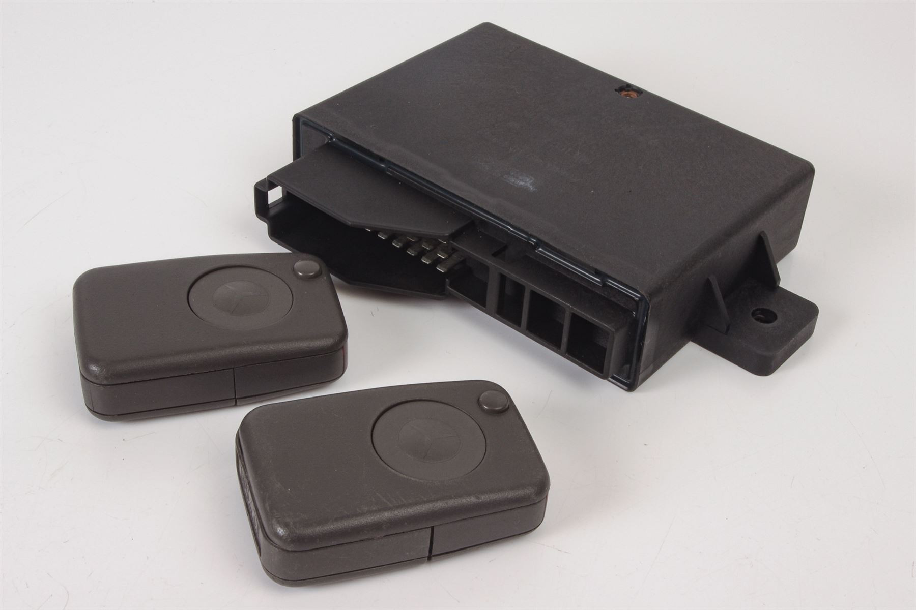 Mercedes 1298200626 Infrared Control Unit Key Fob Coded Set (a) | W124 E R129...