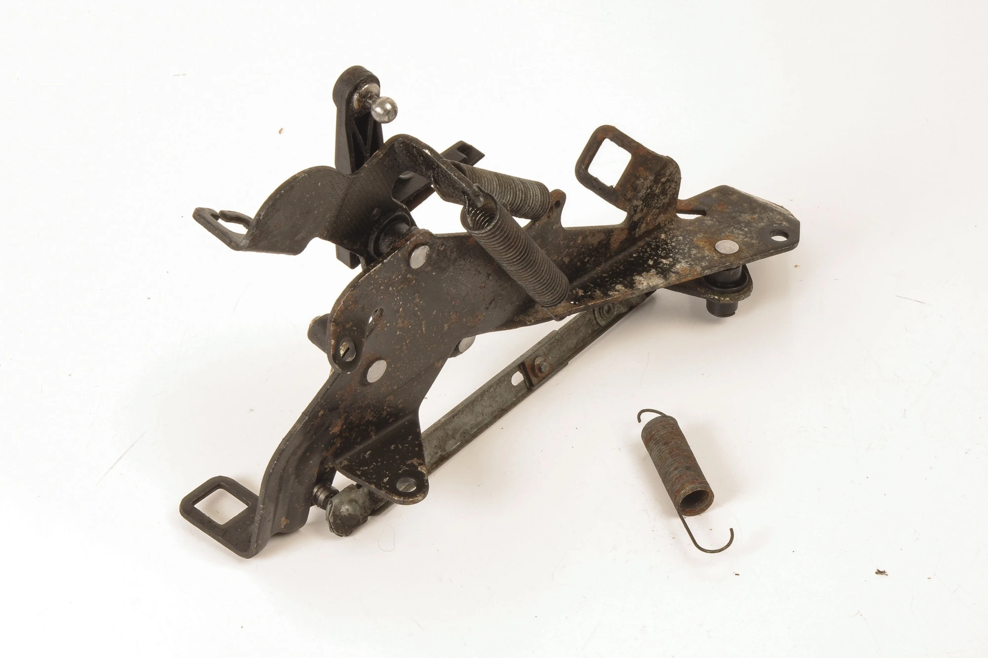 Mercedes 1040701424 Throttle Control Linkage | W124 W210 E R129 SL W140 S...