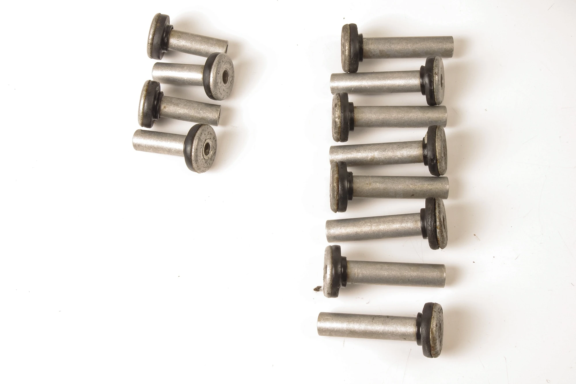 Mercedes 1040161405 Valve Cylinder Head Cover | W123 W124 W210 E R129 SL W140...