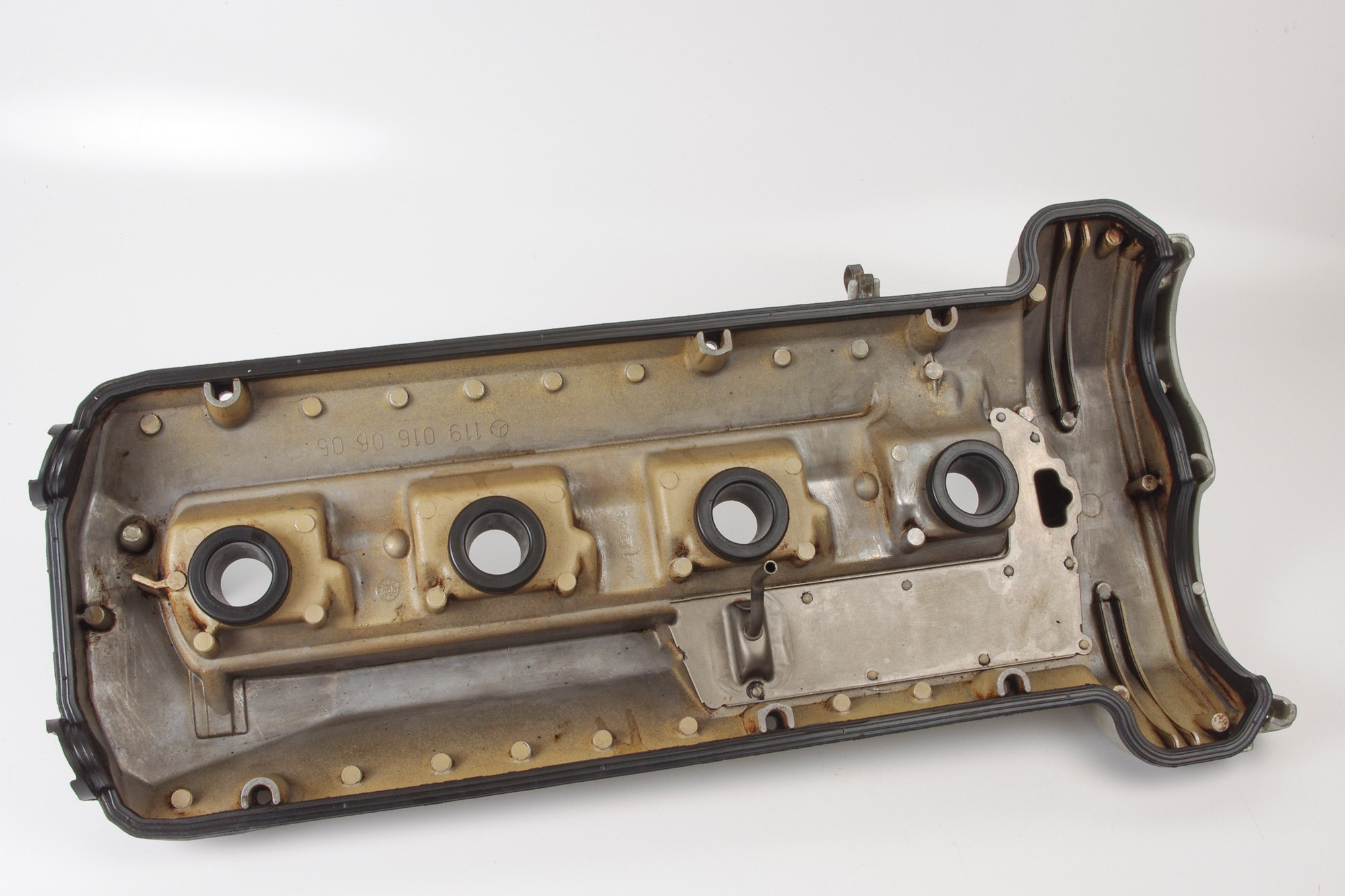 Mercedes 1190160605 Valve Cylinder Head Cover - Left | W124 W210 E R129 SL...
