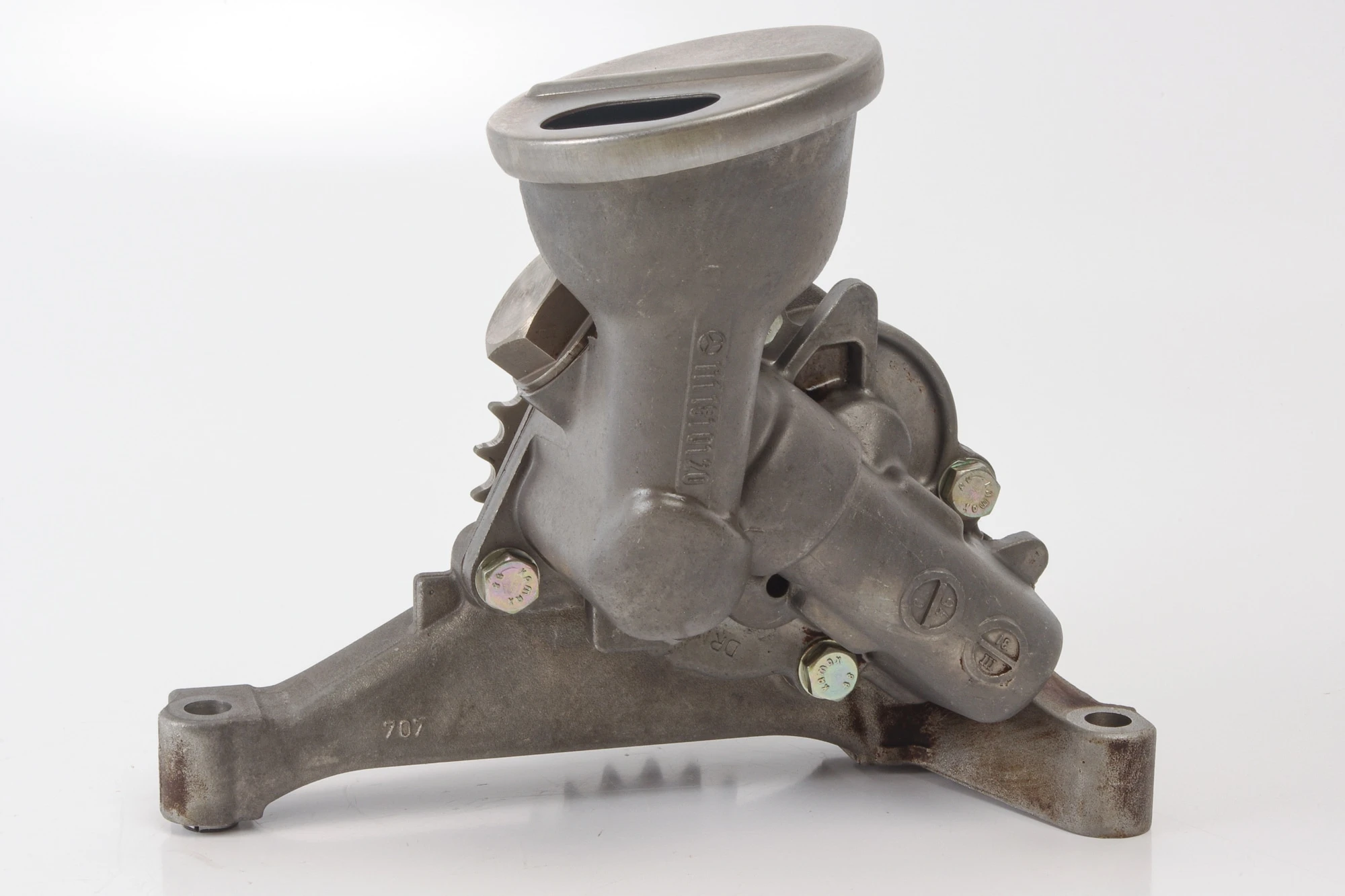 Mercedes 1111810201 Oil Pump | W124 C124 A124 S124 W210 E W201 W202 S202 C